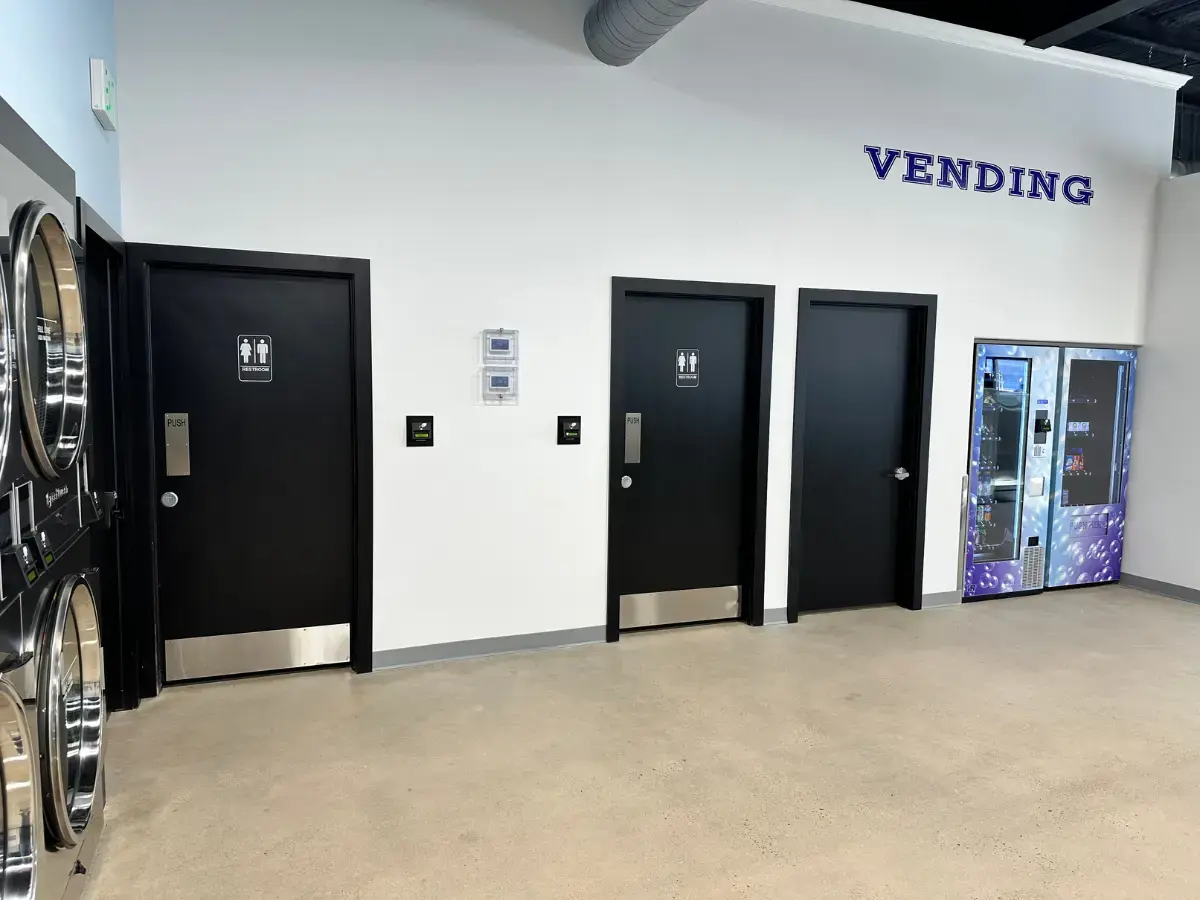 Hereford Laundry Center - Image 9