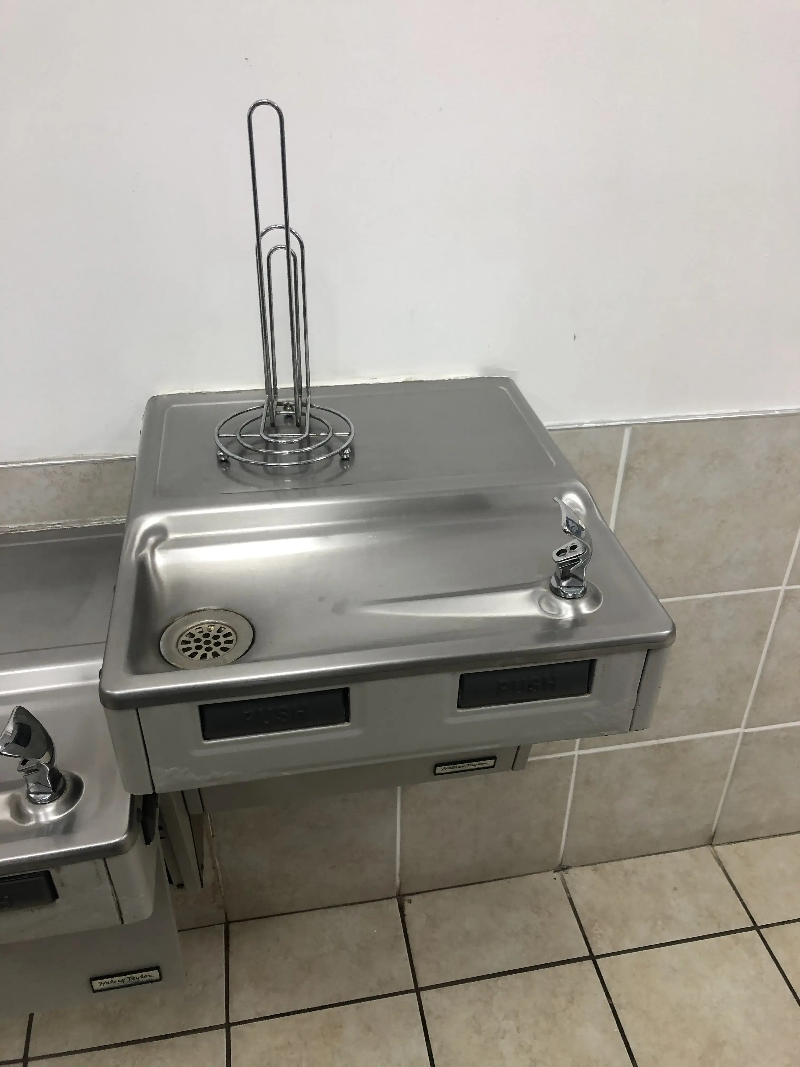 Herndon Laundromat thumbnail 12