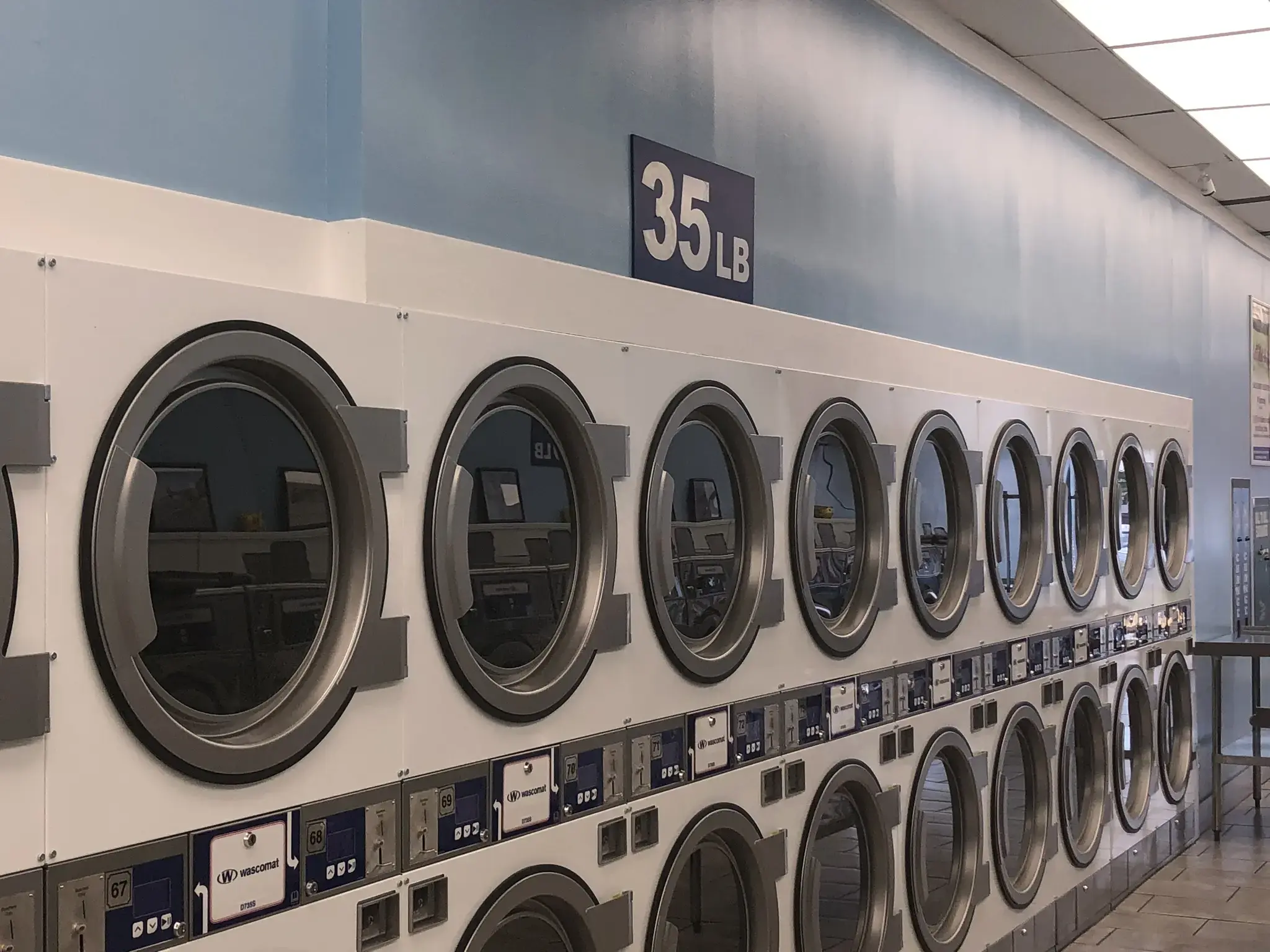 Herndon Laundromat - Image 17