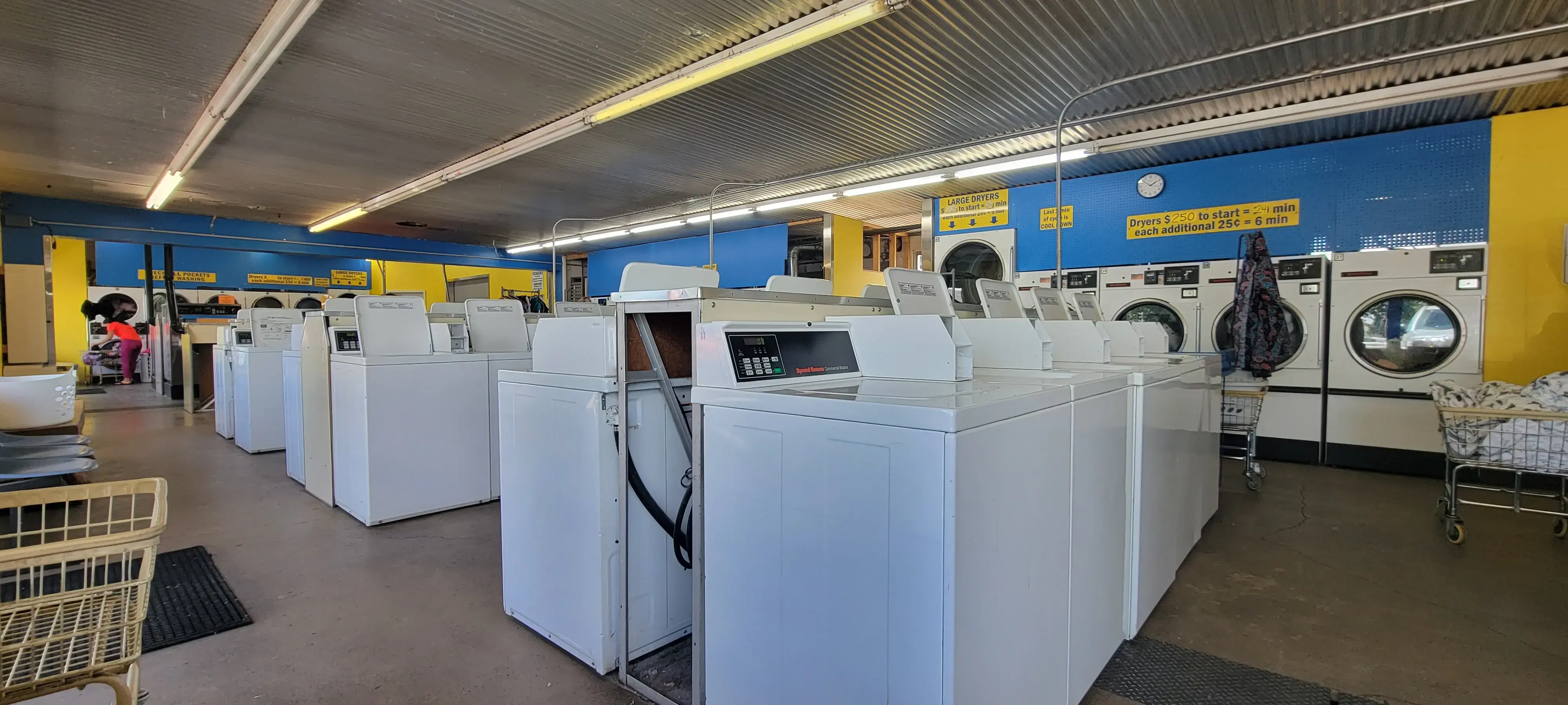 Hi-Country Laundry - Image 11