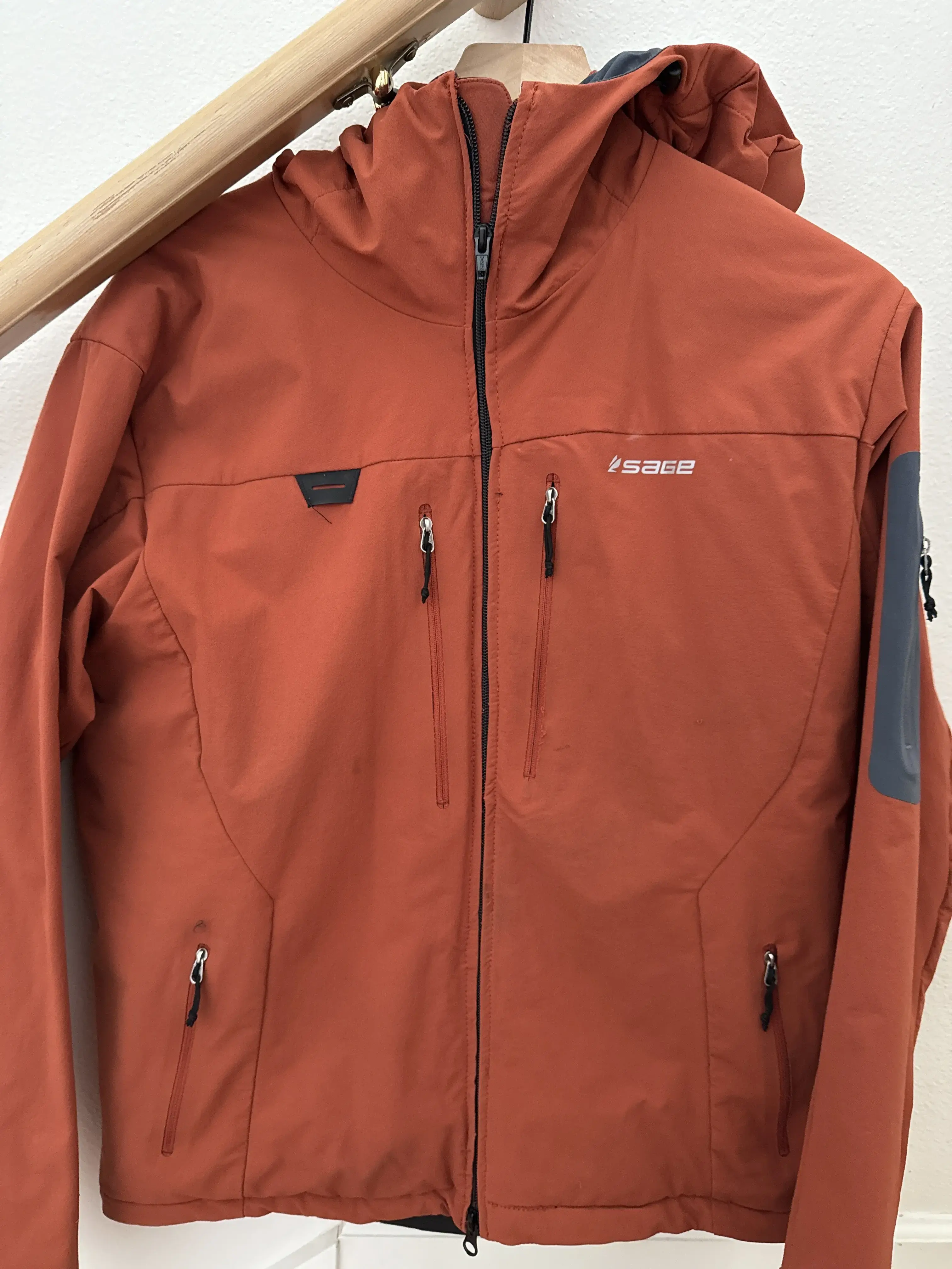 Hi-Tech Cleaners thumbnail 5