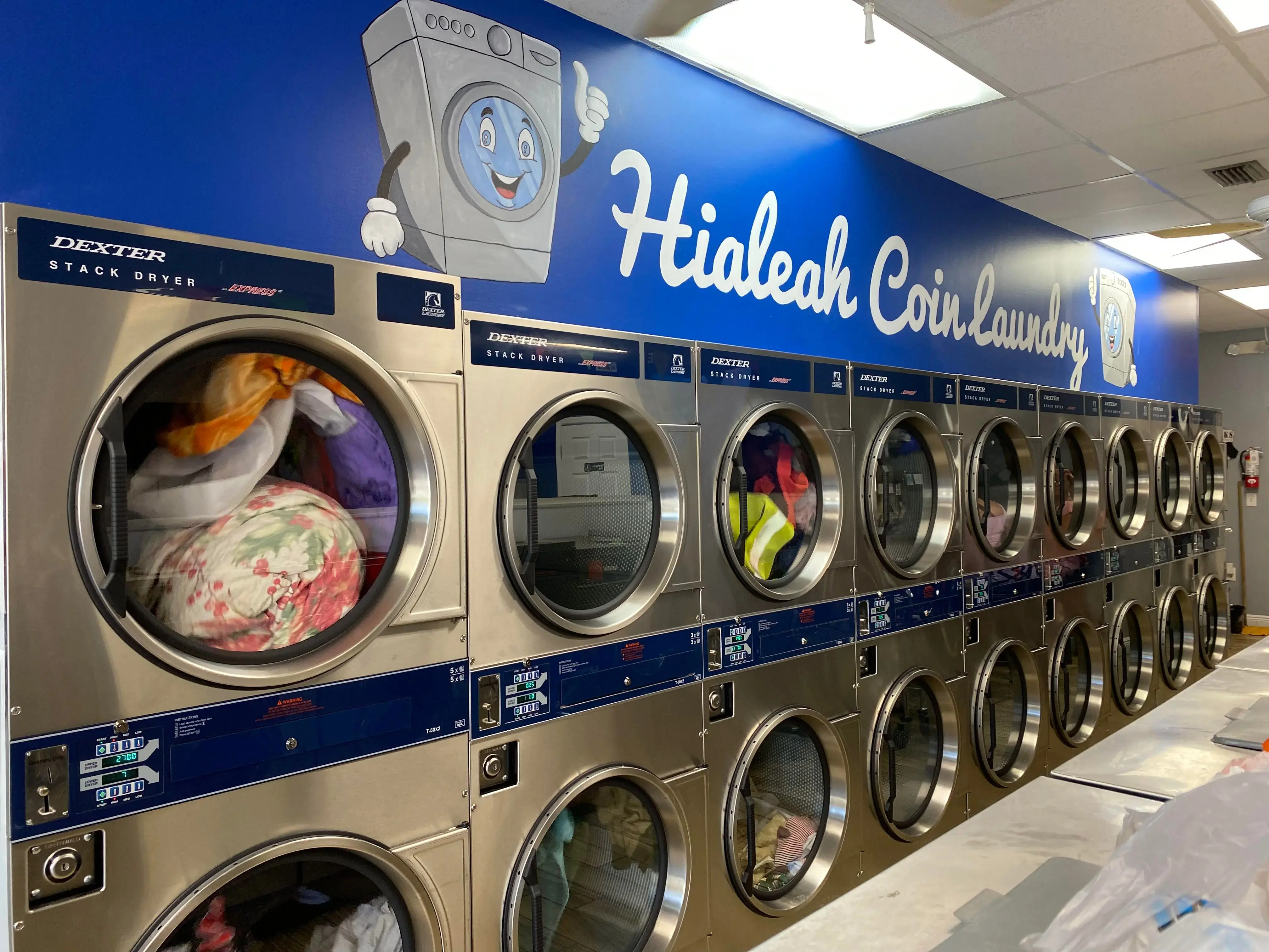 Hialeah Coin Laundry - Image 12