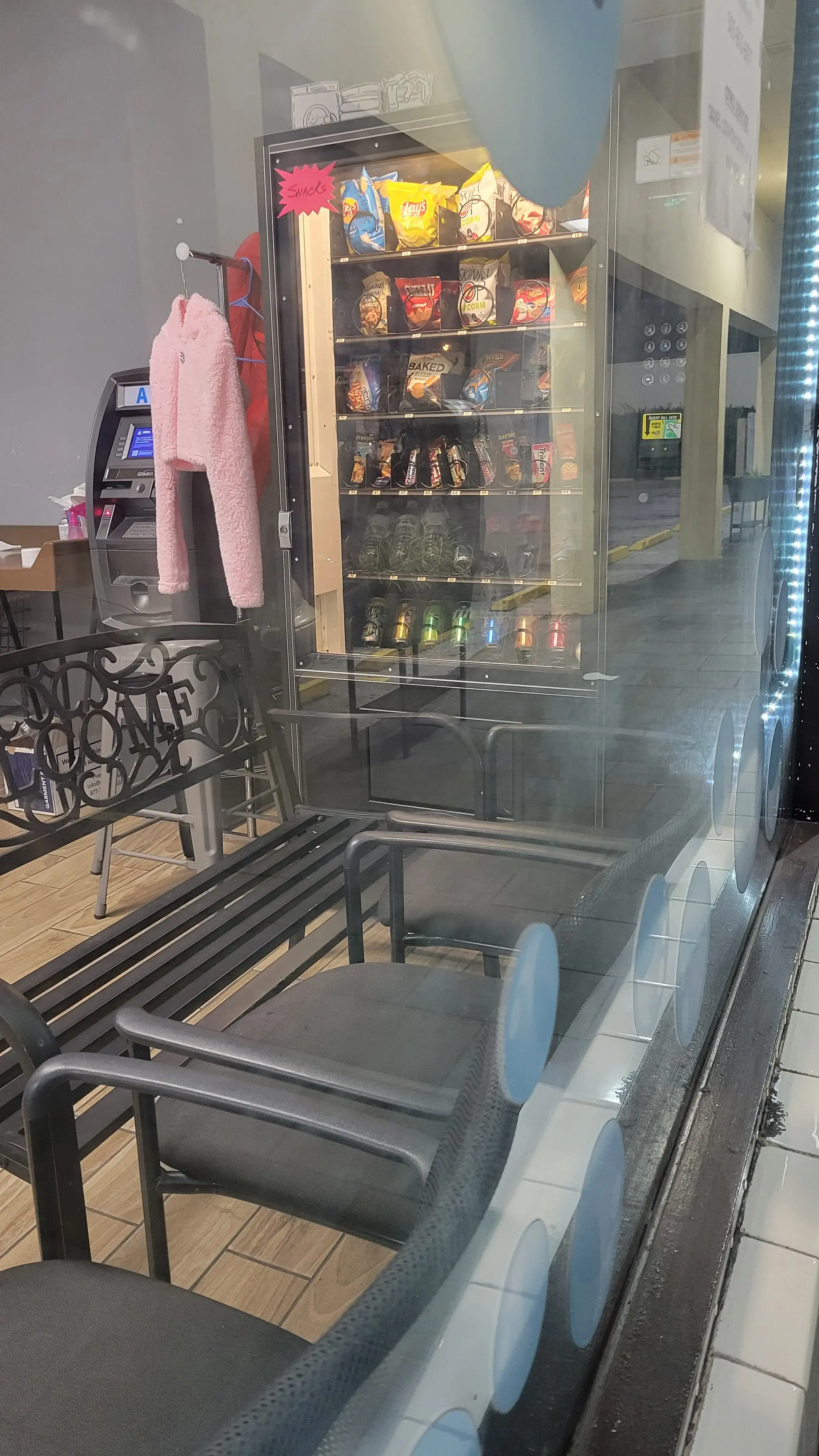 Hialeah Coin Laundry thumbnail 5