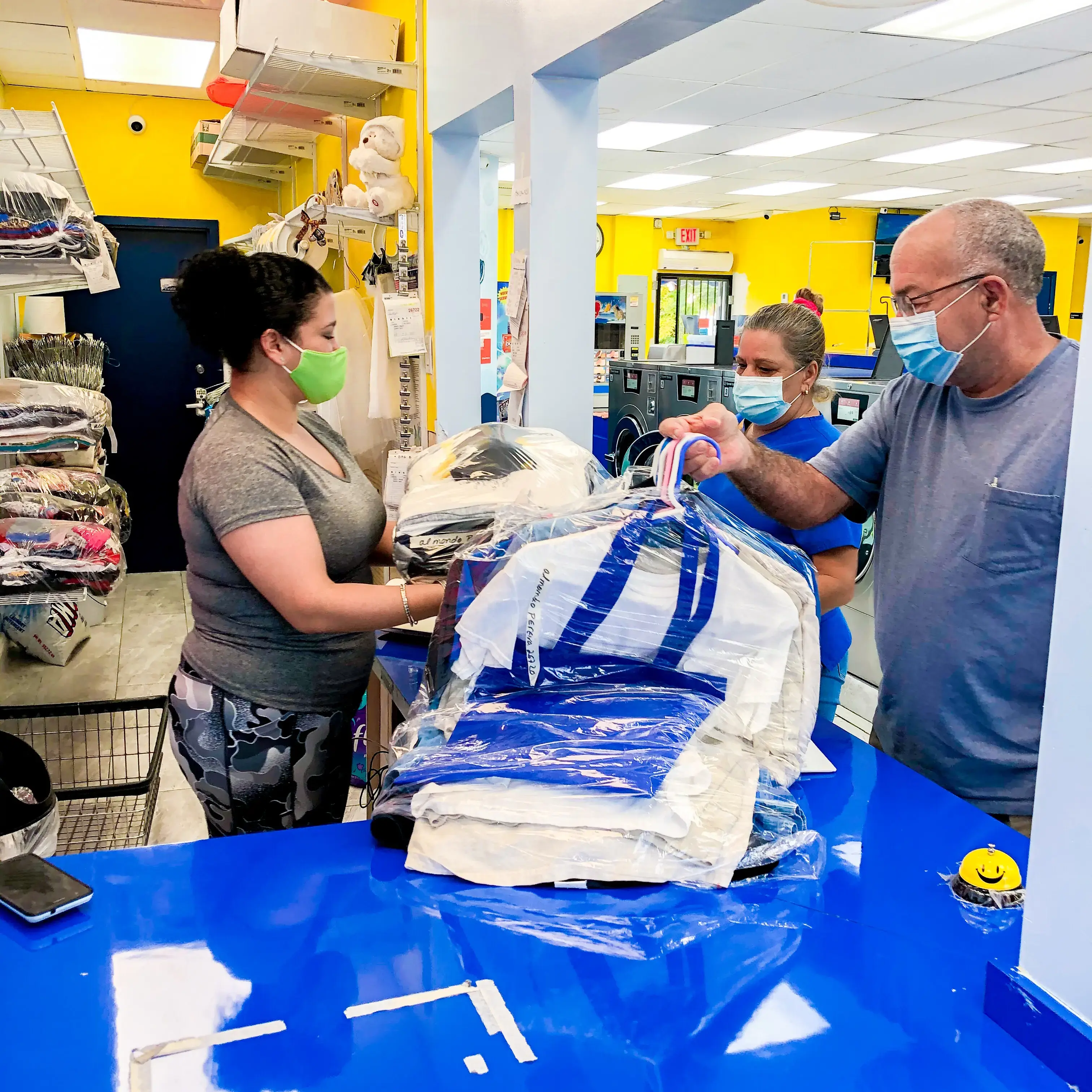 Hialeah Laundromat thumbnail 5