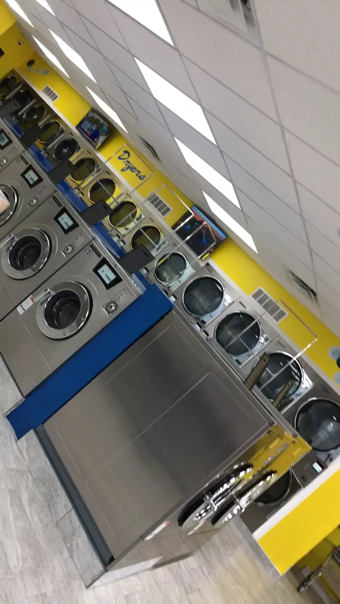 Hialeah Laundromat thumbnail 2