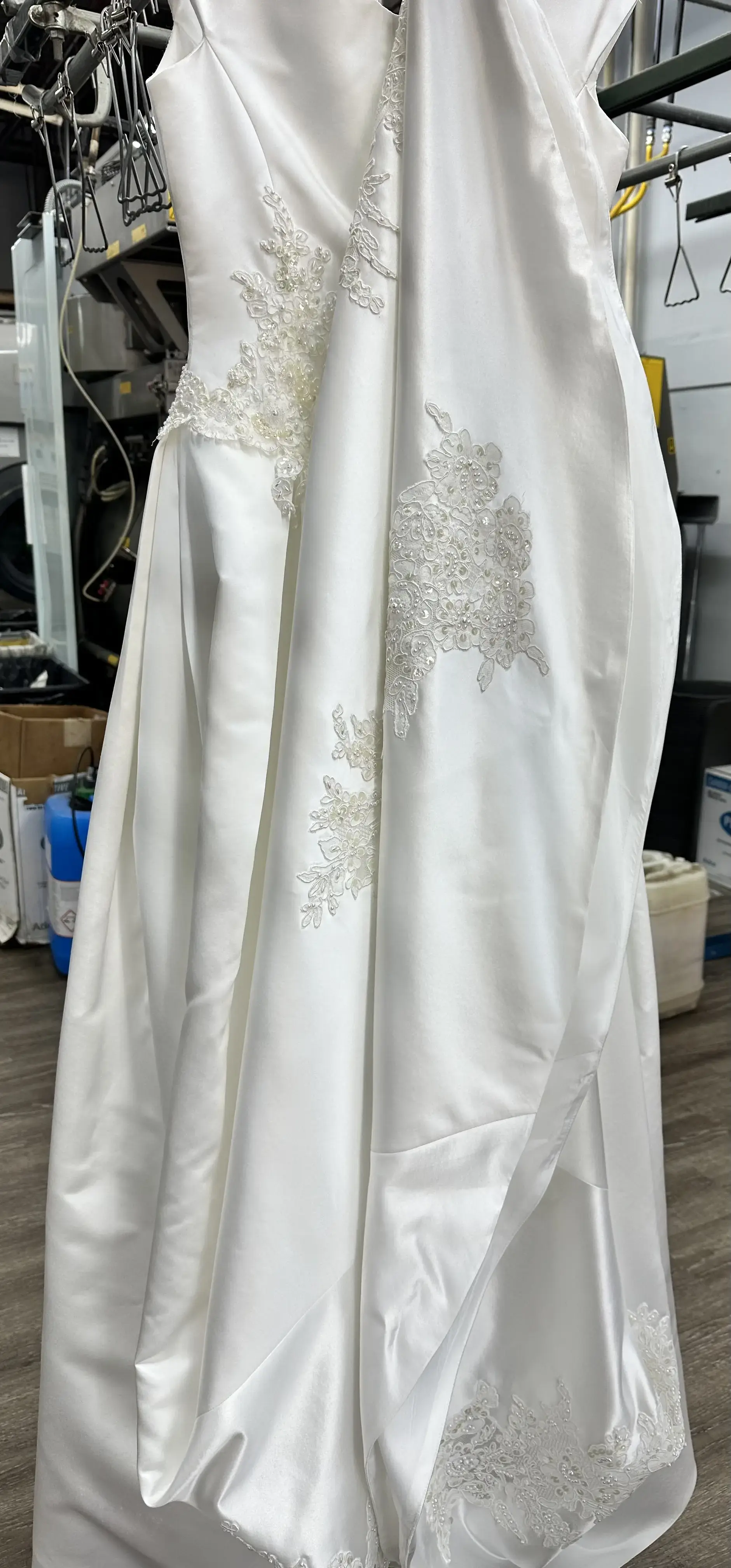 High Country Cleaners - Image 13