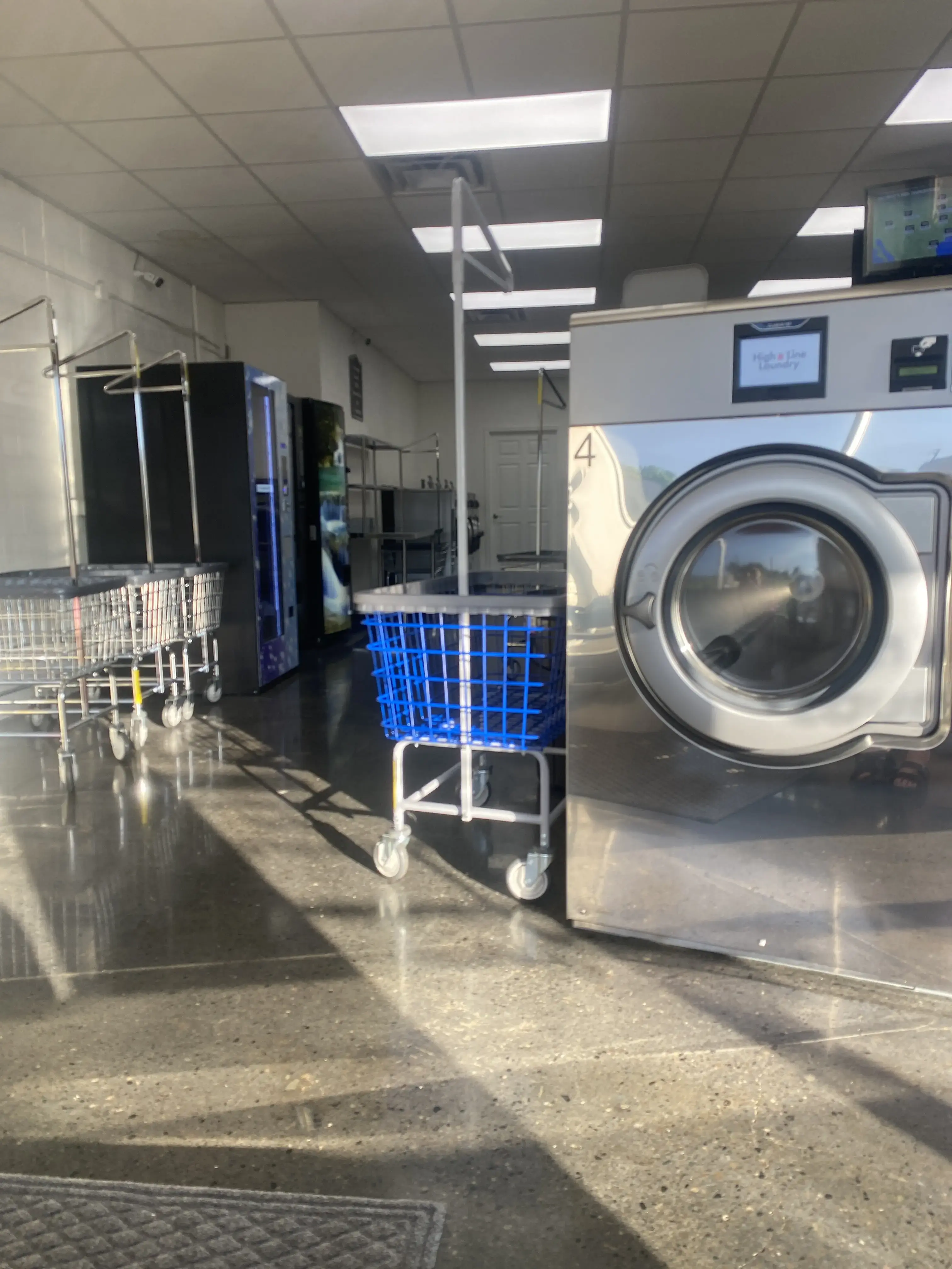 High Line Laundry - Image 5