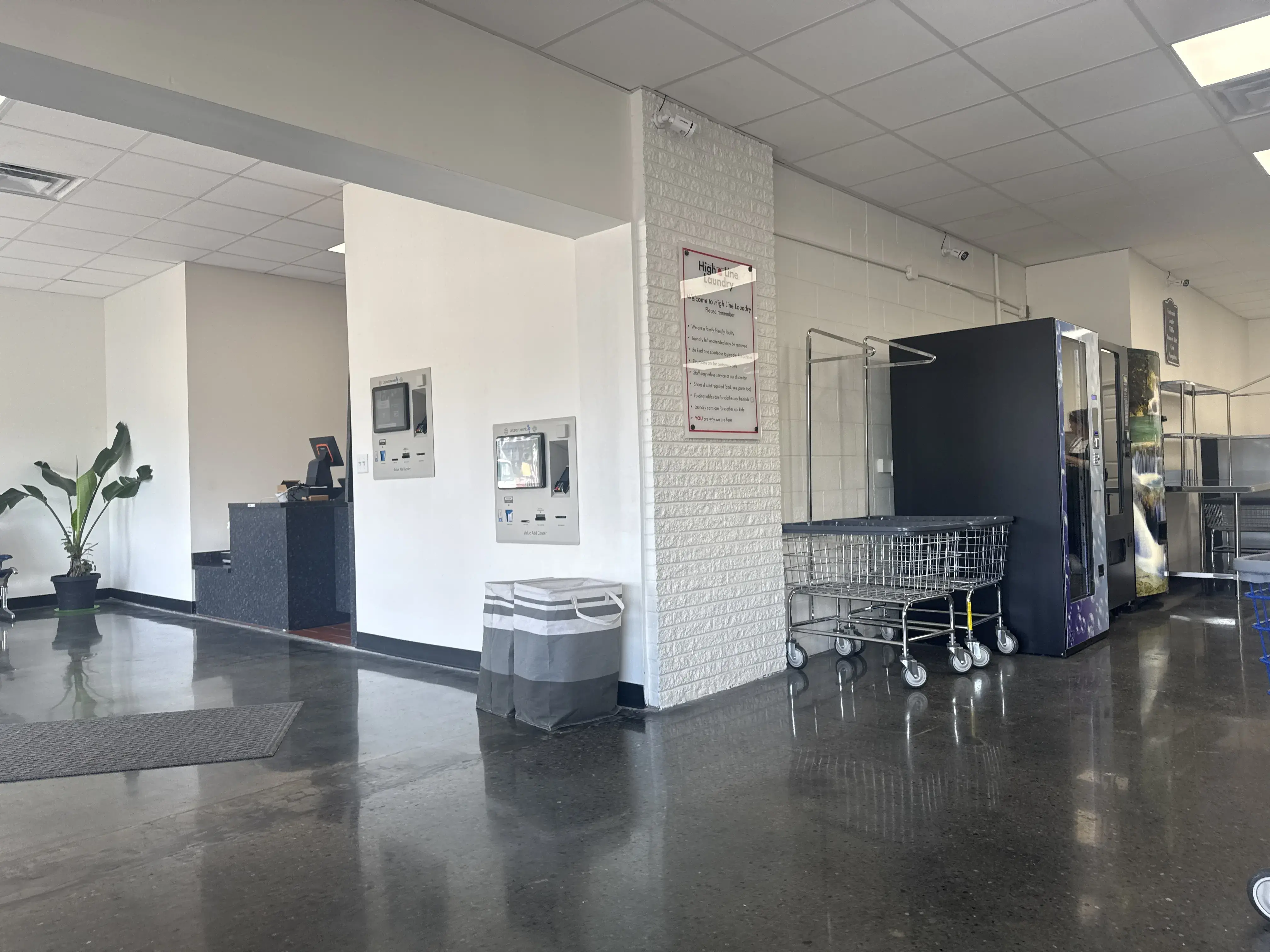 High Line Laundry thumbnail 4