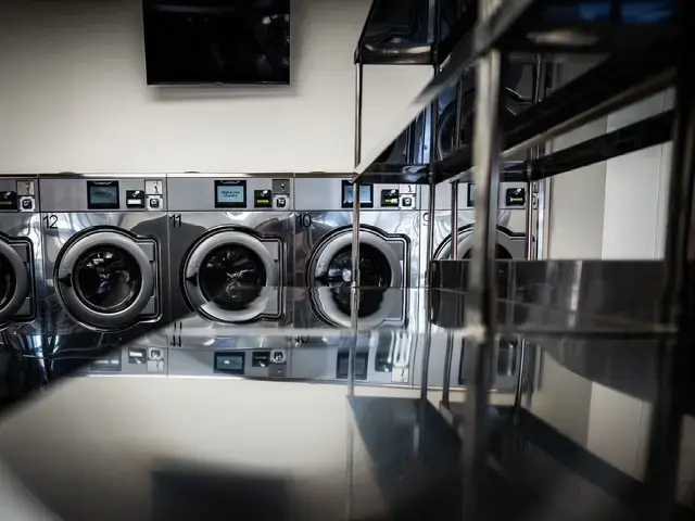 High Line Laundry - Image 10