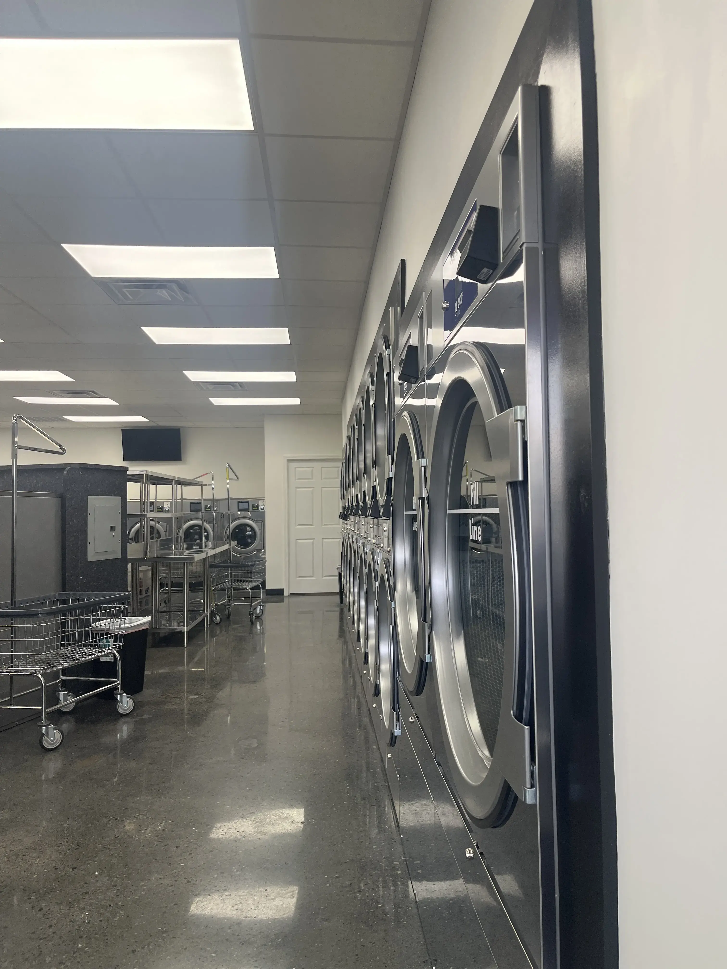 High Line Laundry - Image 18