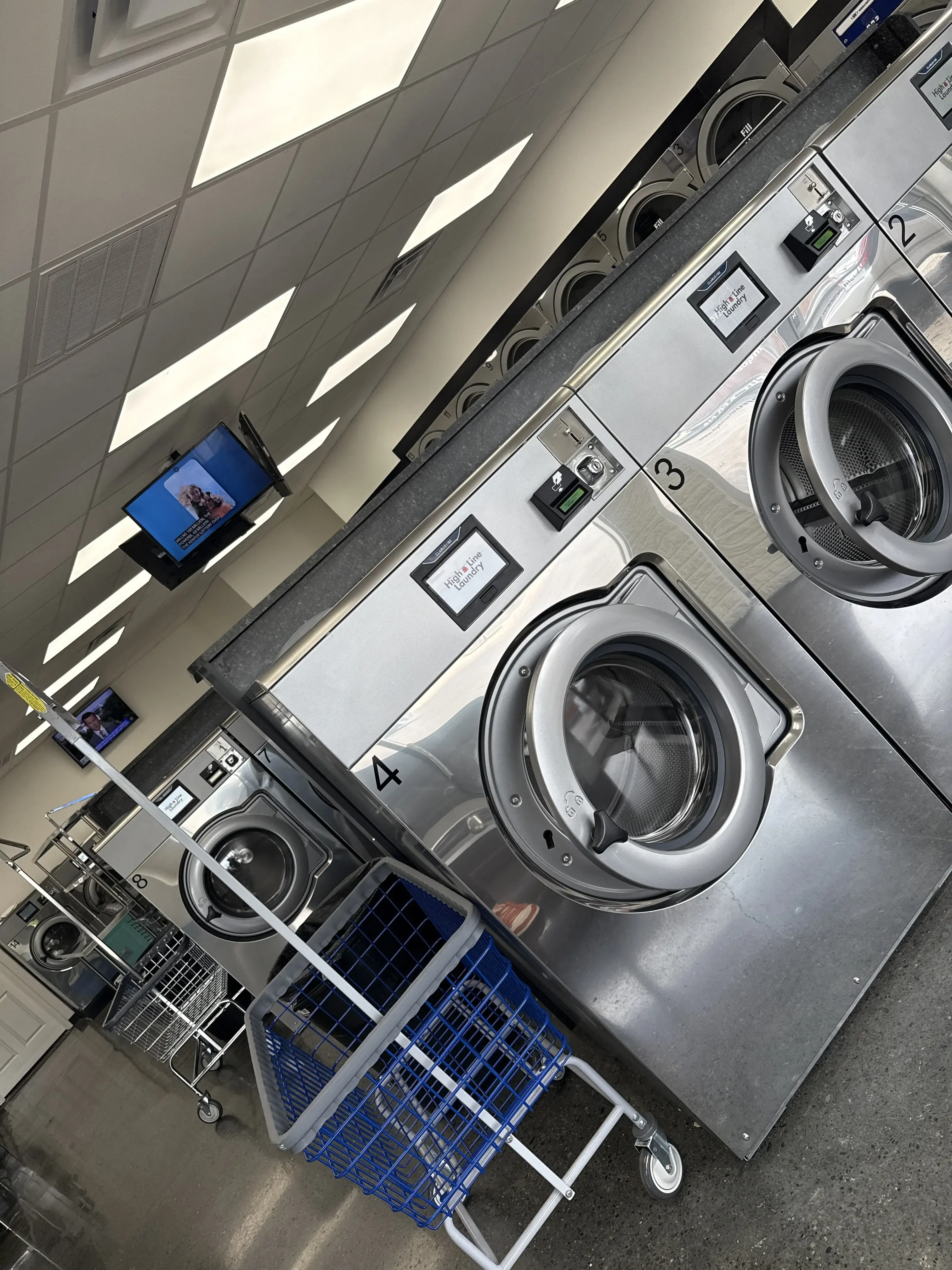 High Line Laundry thumbnail 8