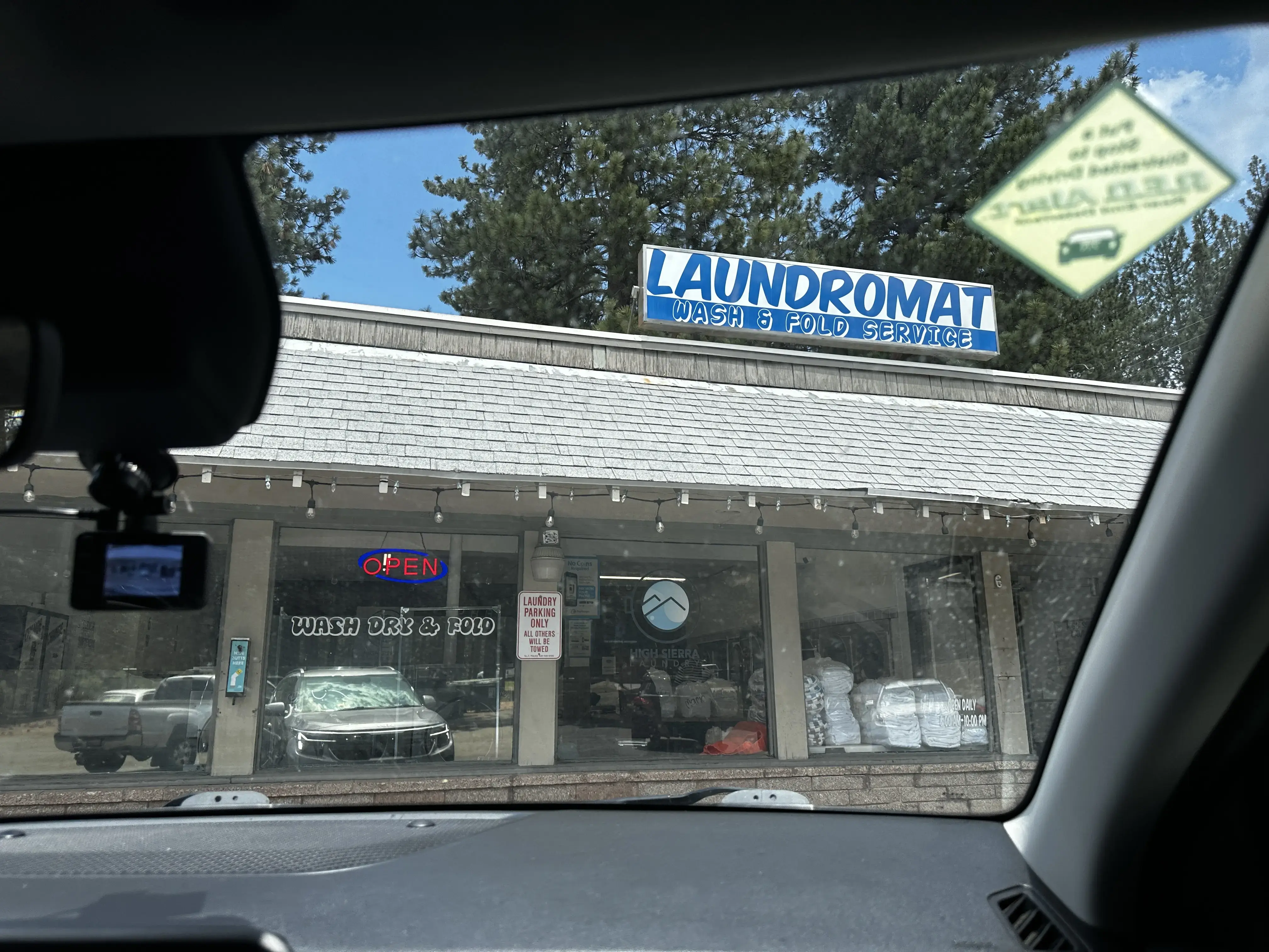 High Sierra Laundry thumbnail 3
