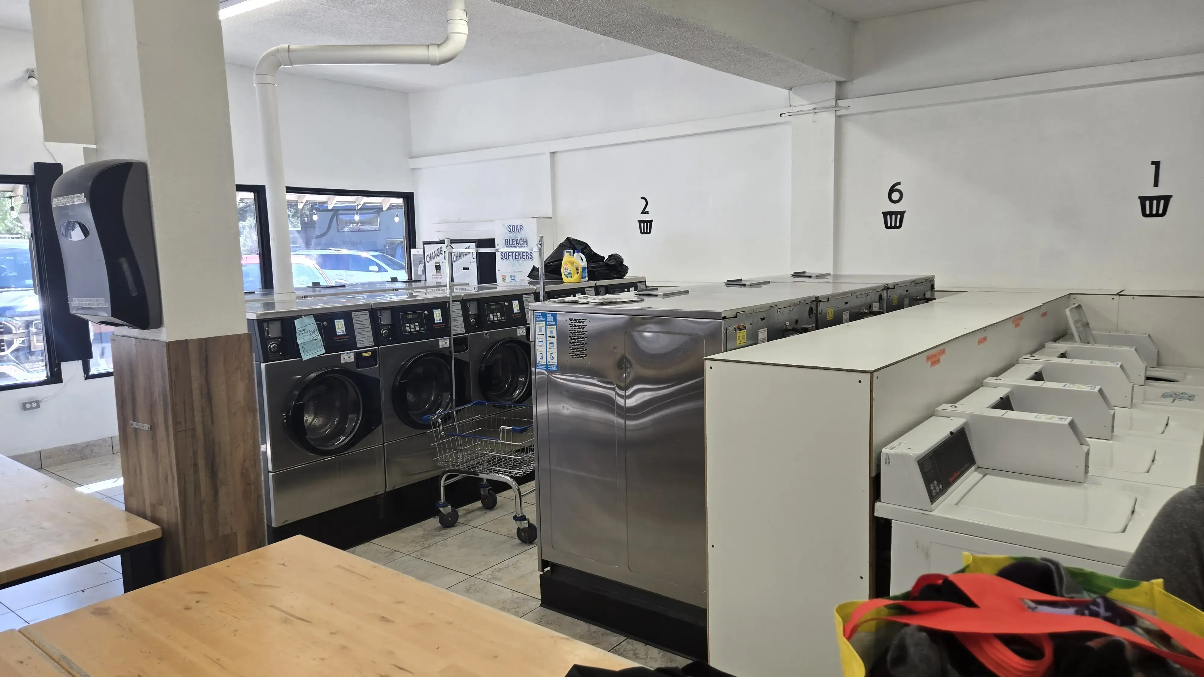 High Sierra Laundry thumbnail 7