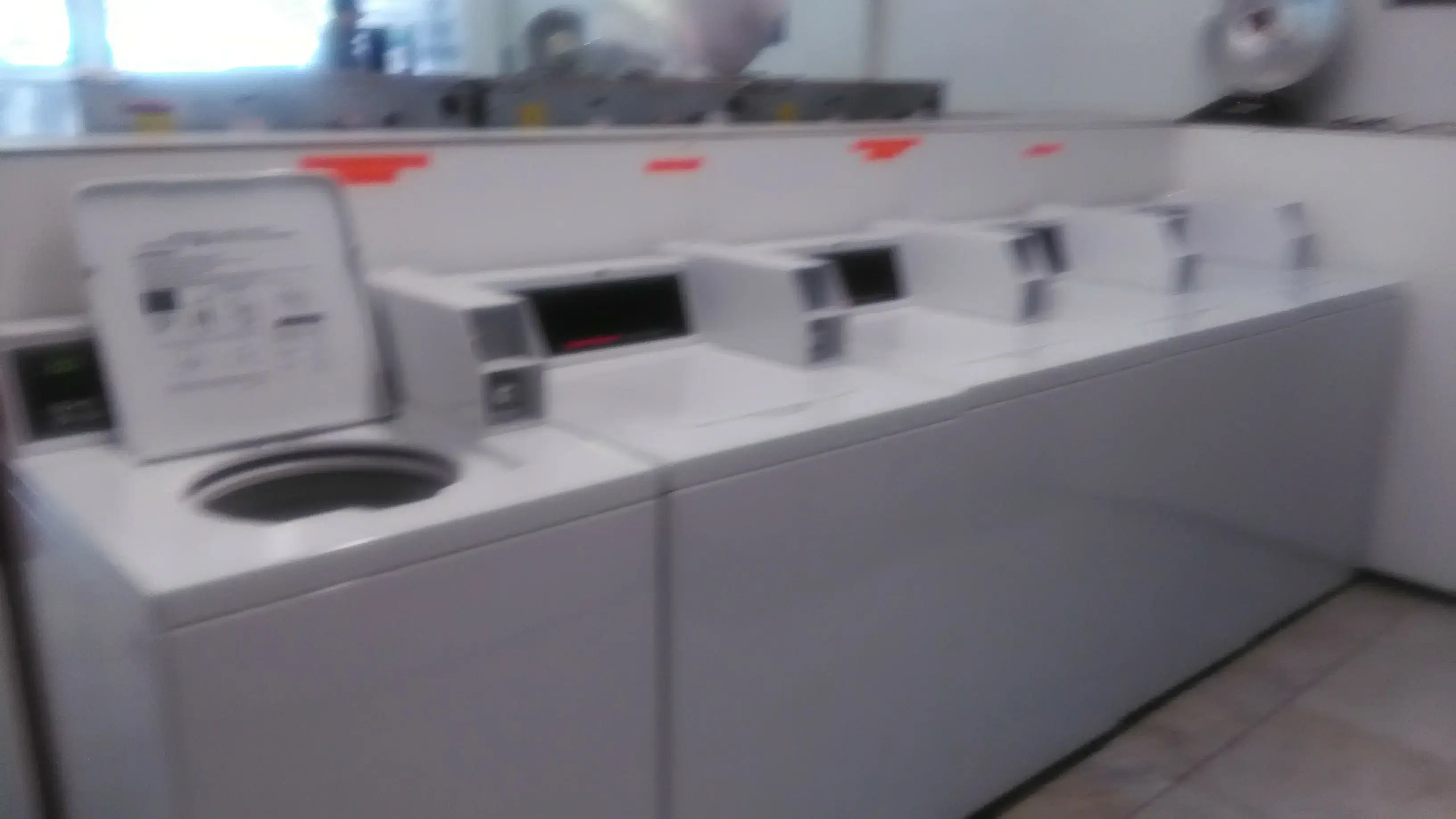 High Sierra Laundry - Image 14