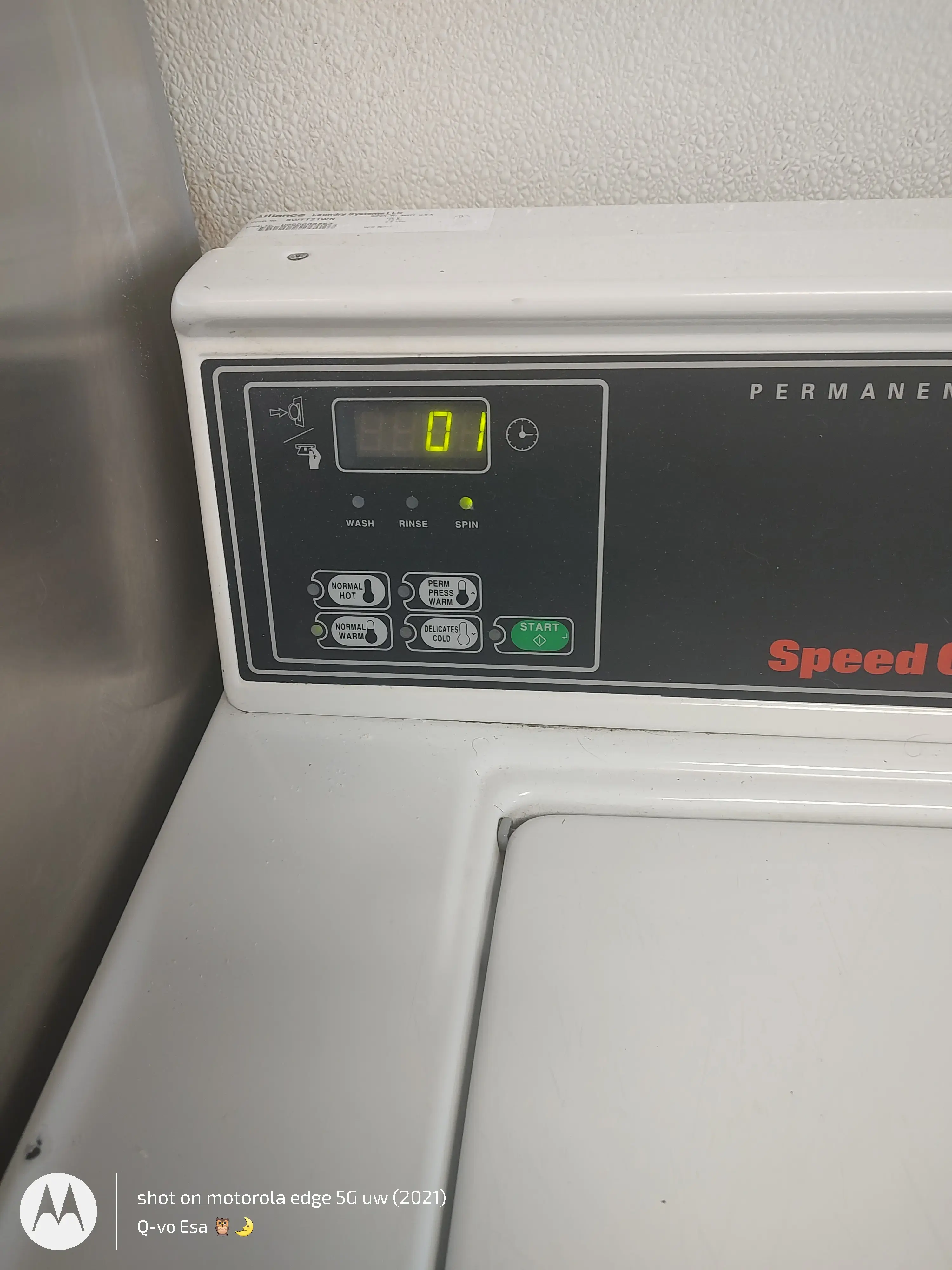 High Water Coin Laundry thumbnail 8
