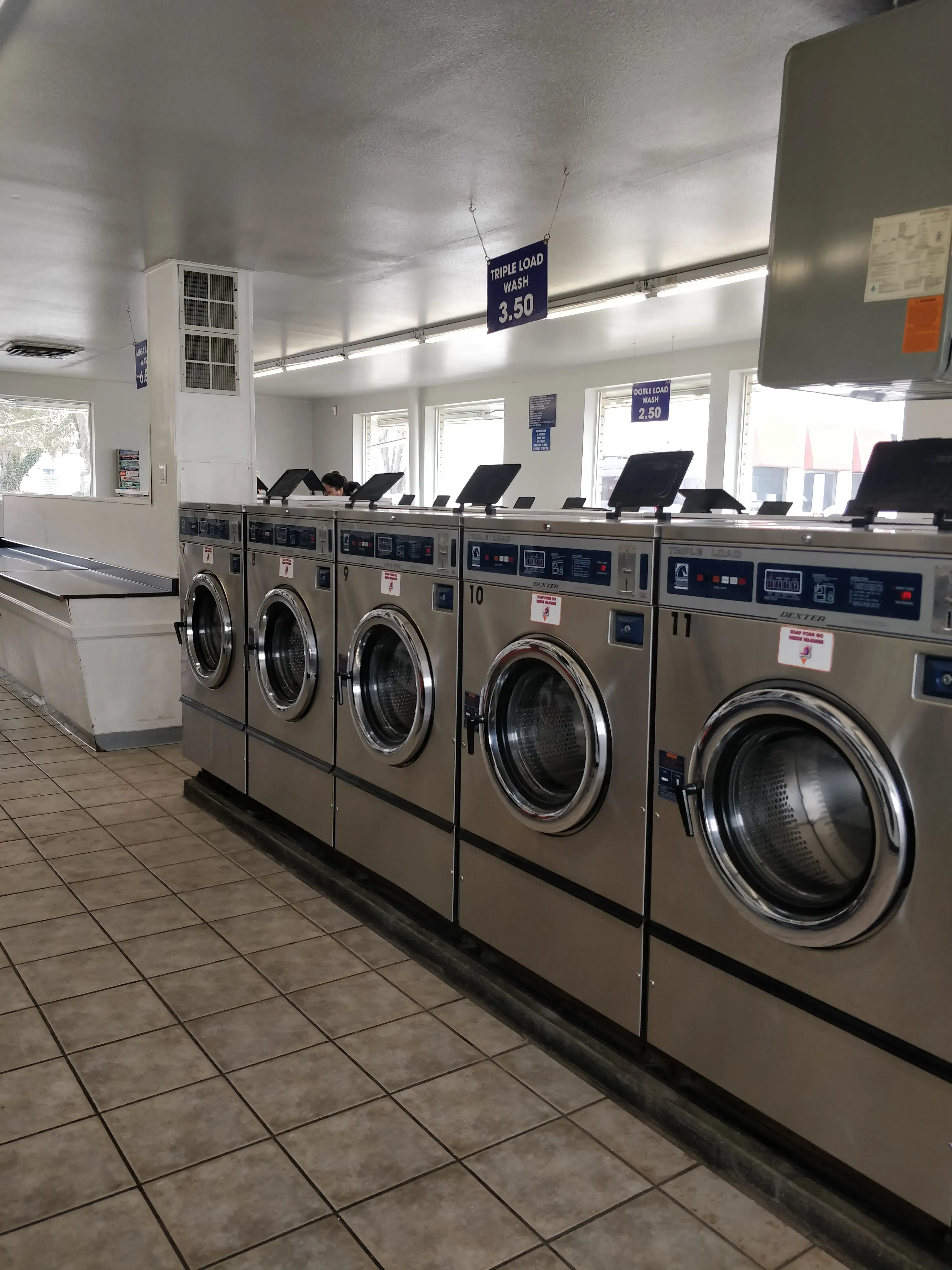 Highland Coin Laundry thumbnail 2