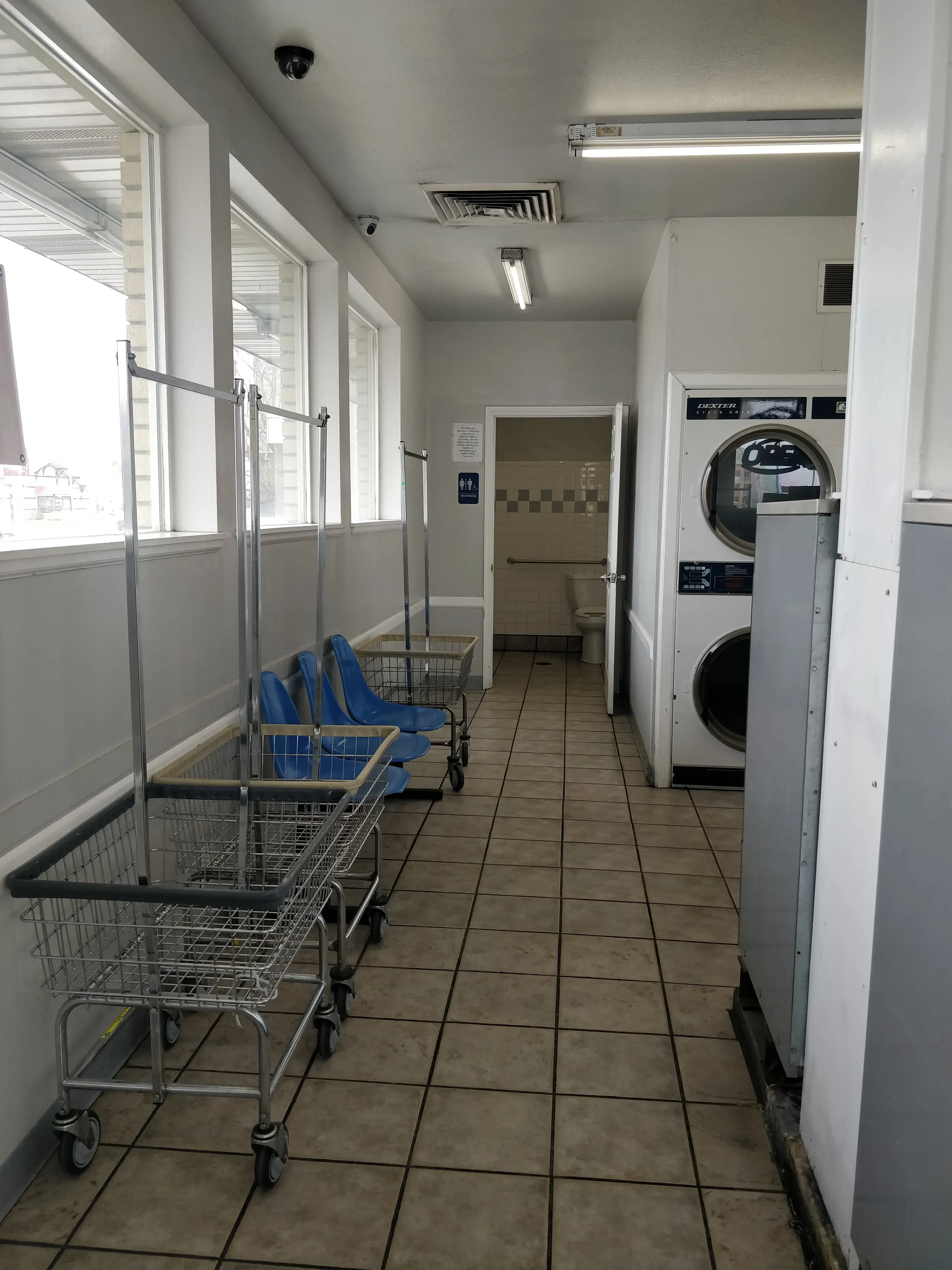Highland Coin Laundry - Image 8