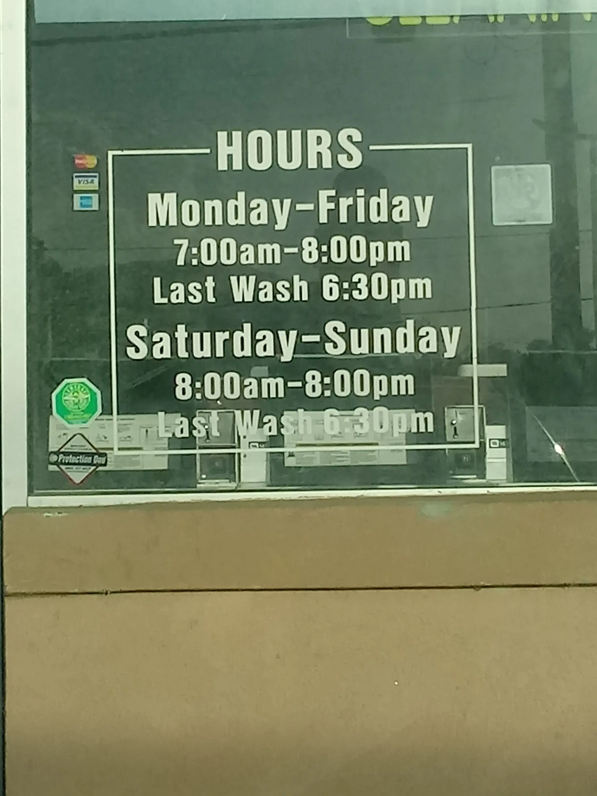 Highland Washateria - Image 10