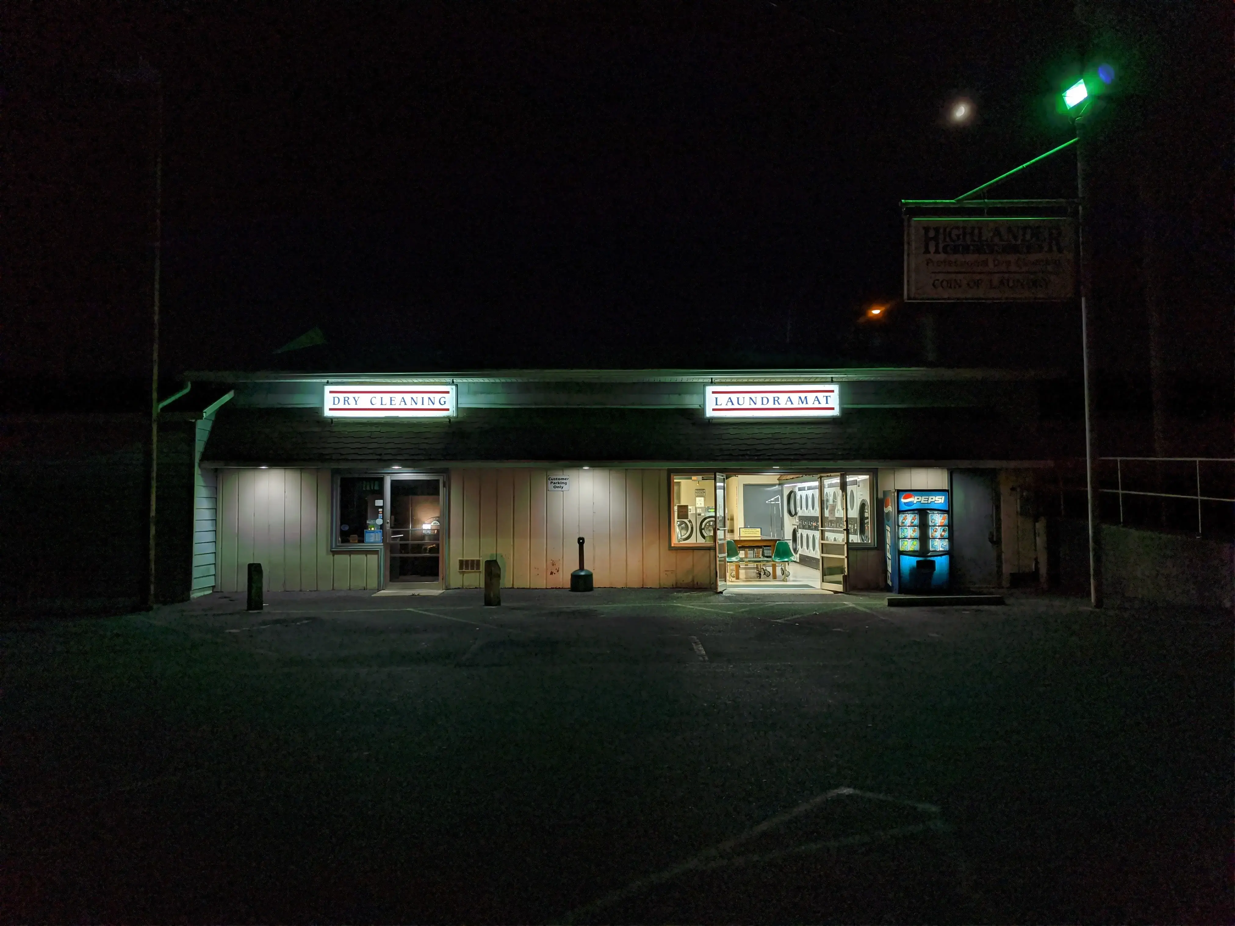 Highlander Cleaners - Image 3