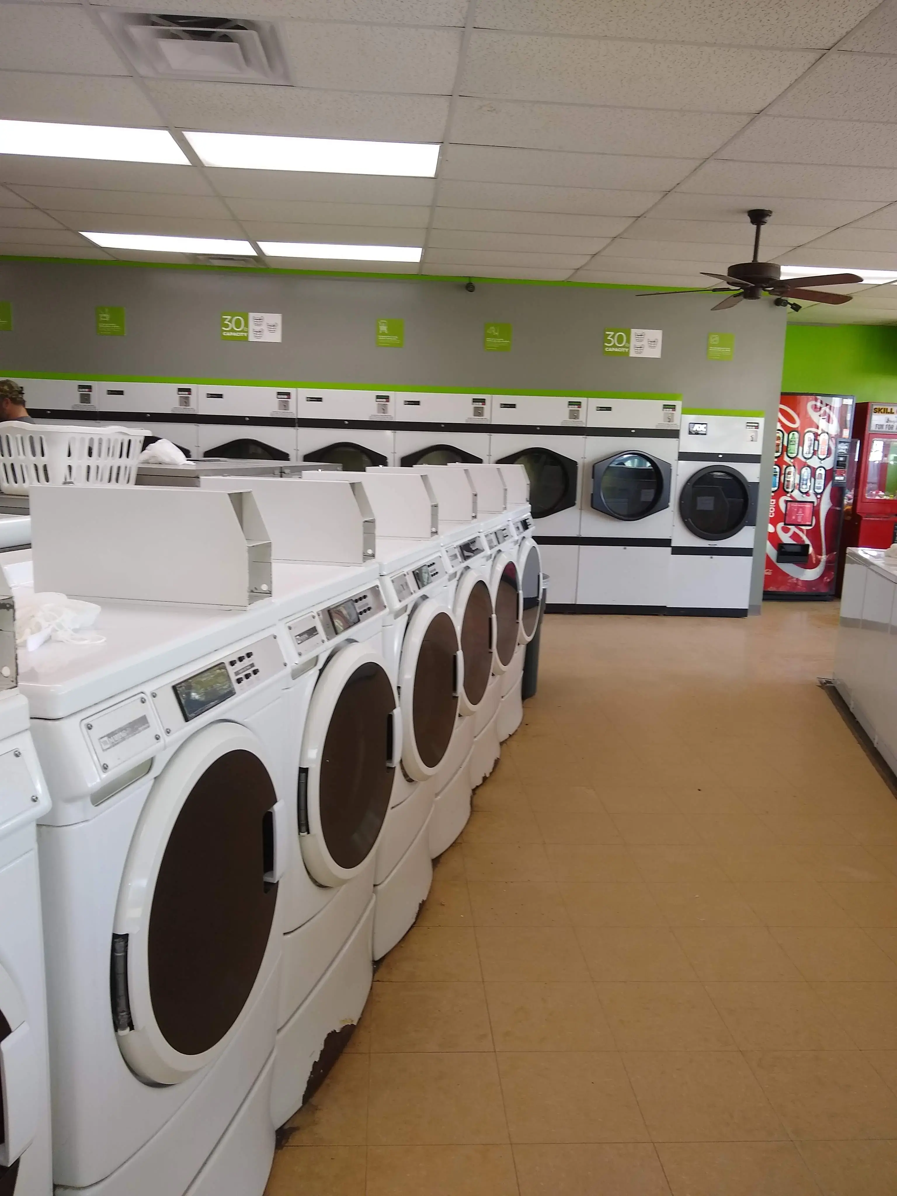 Highlander Laundromat thumbnail 17
