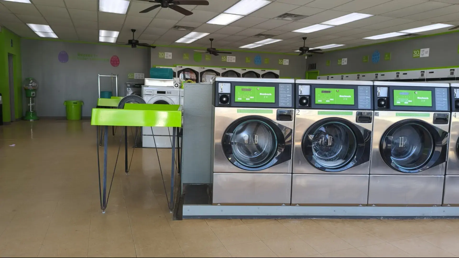Highlander Laundromat - Image 15