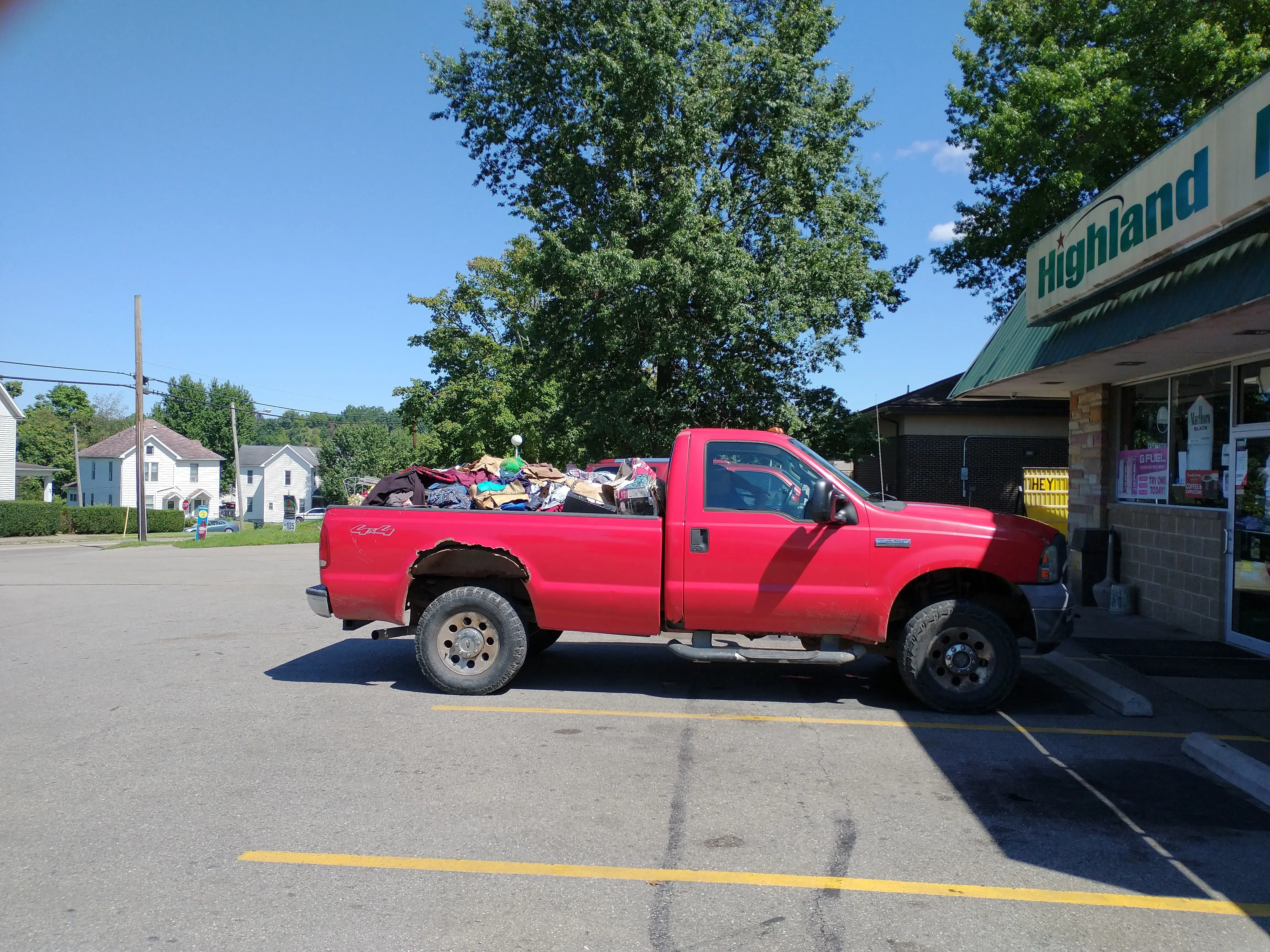 Highlander Laundromat - Image 4