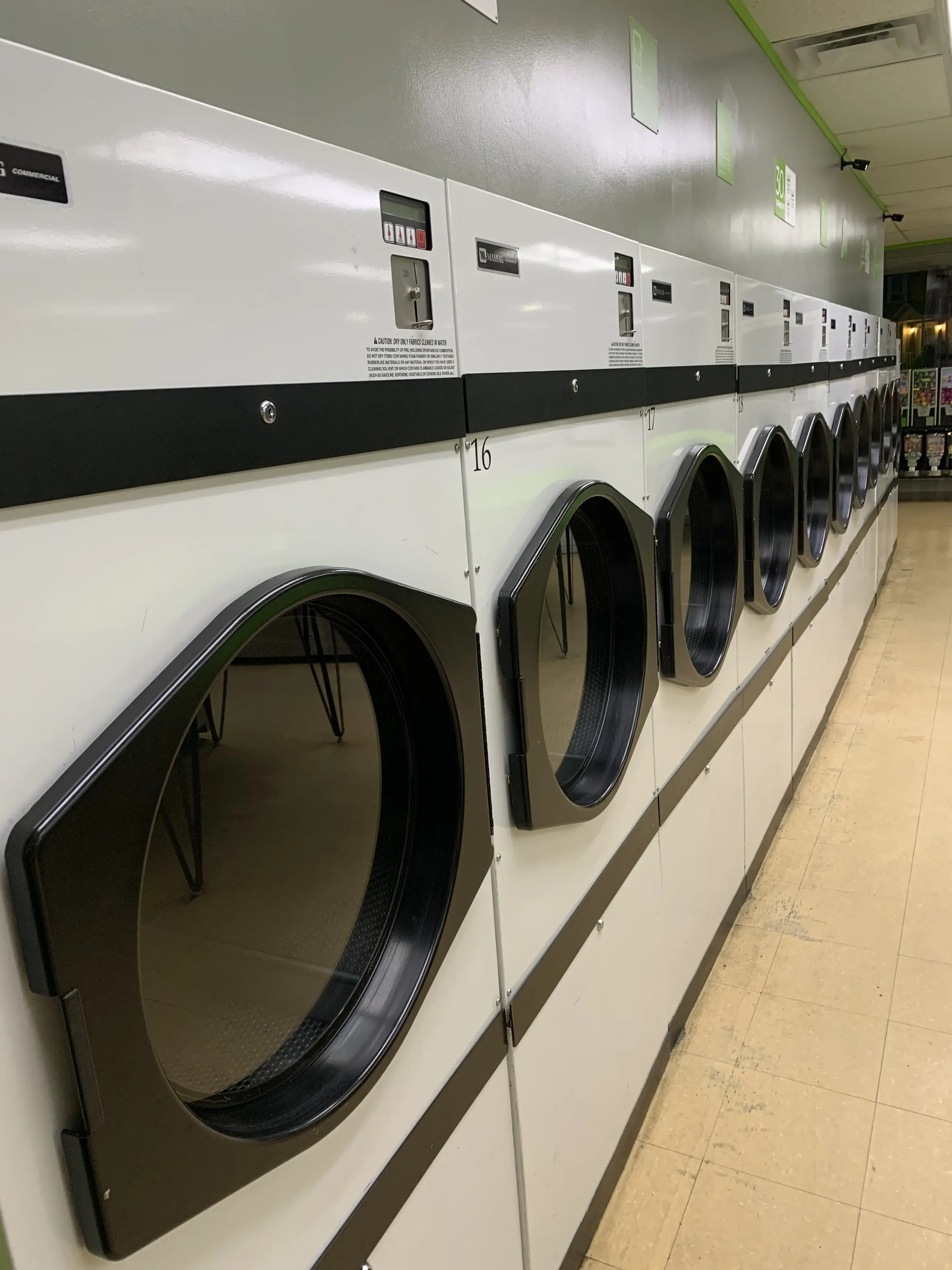 Highlander Laundromat thumbnail 11