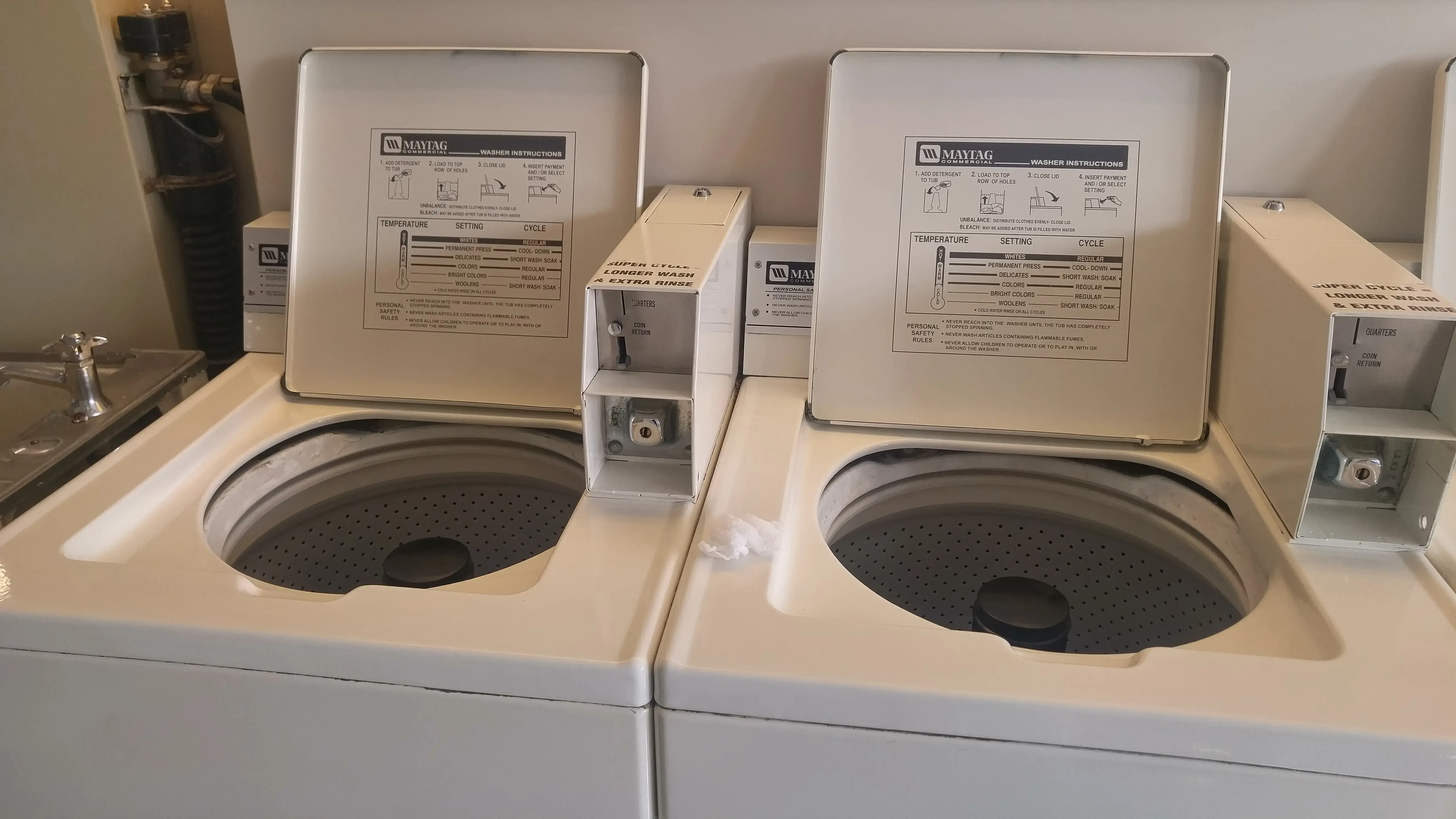 Highlander Laundromat thumbnail 7