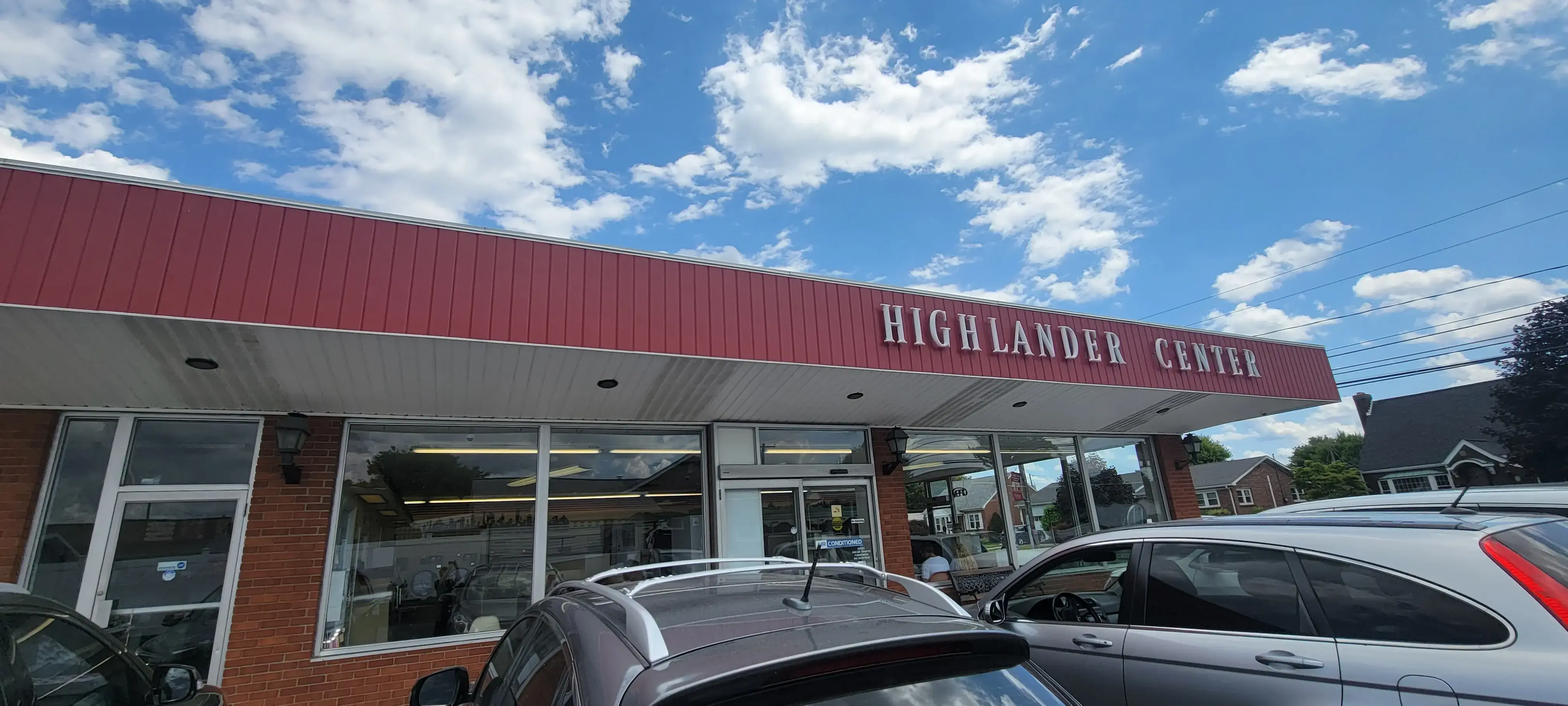Highlander Laundromat - Image 3