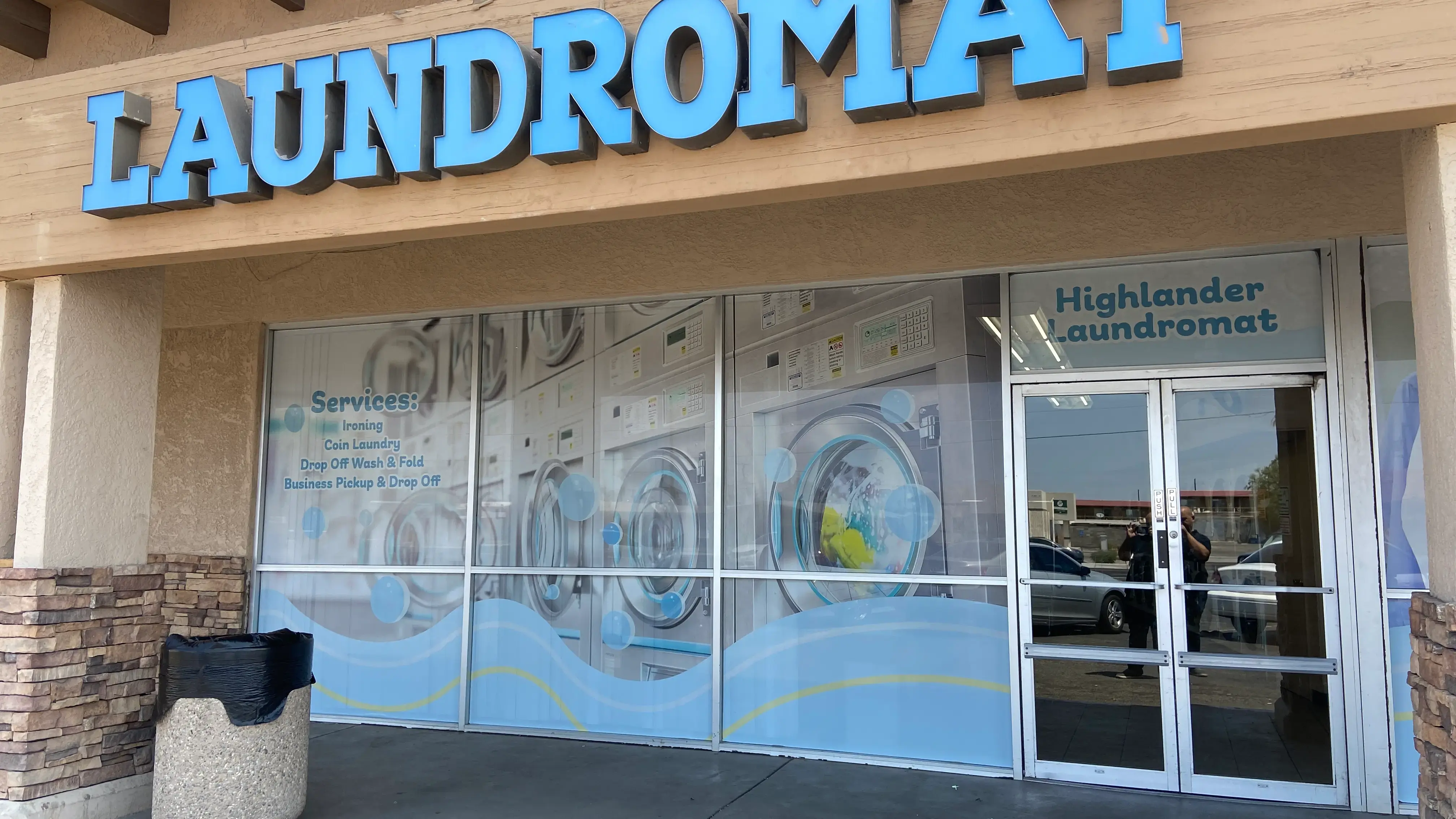 Highlander Laundromat (Lavanderia) location