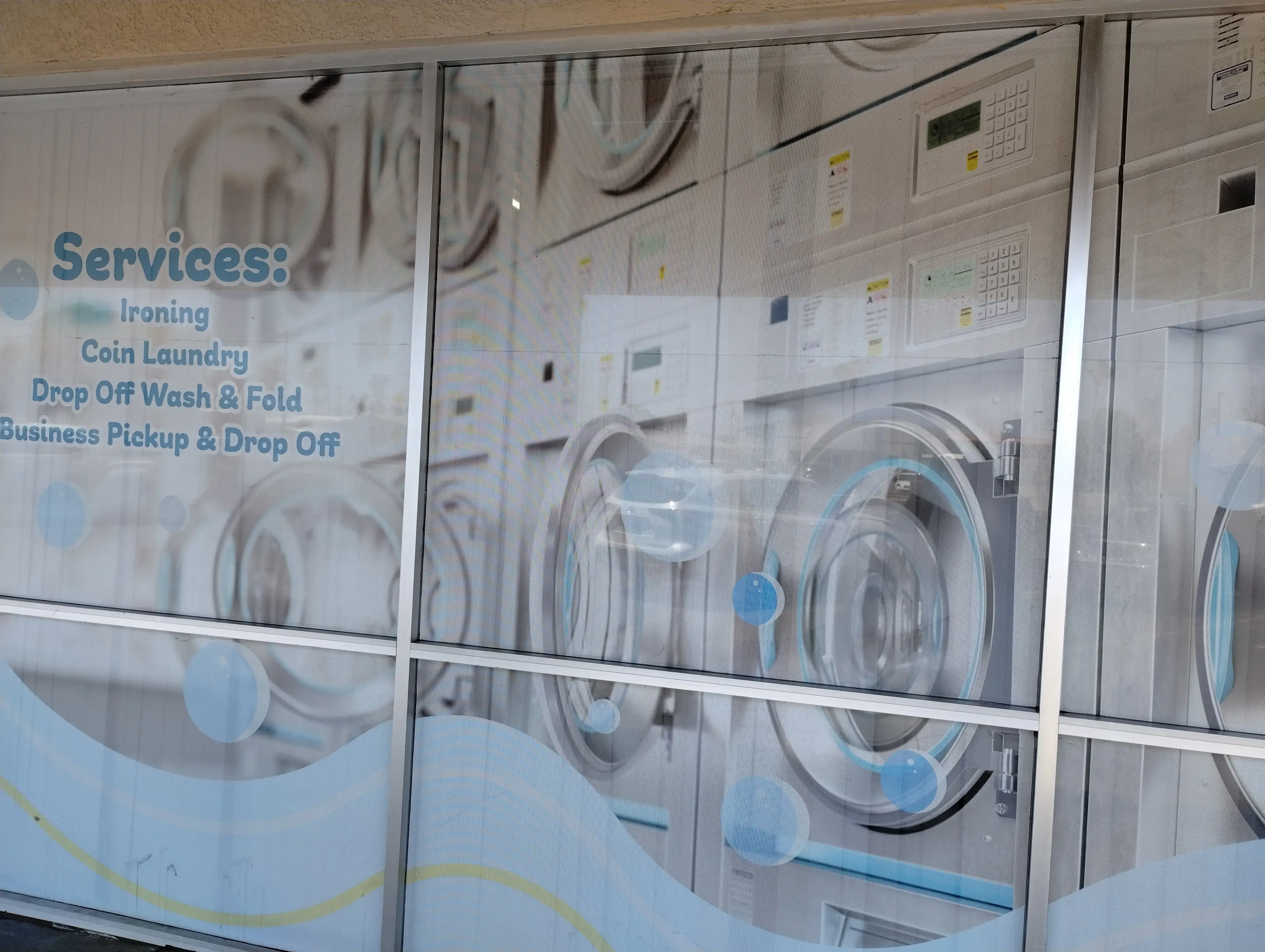 Highlander Laundromat (Lavanderia) - Image 9