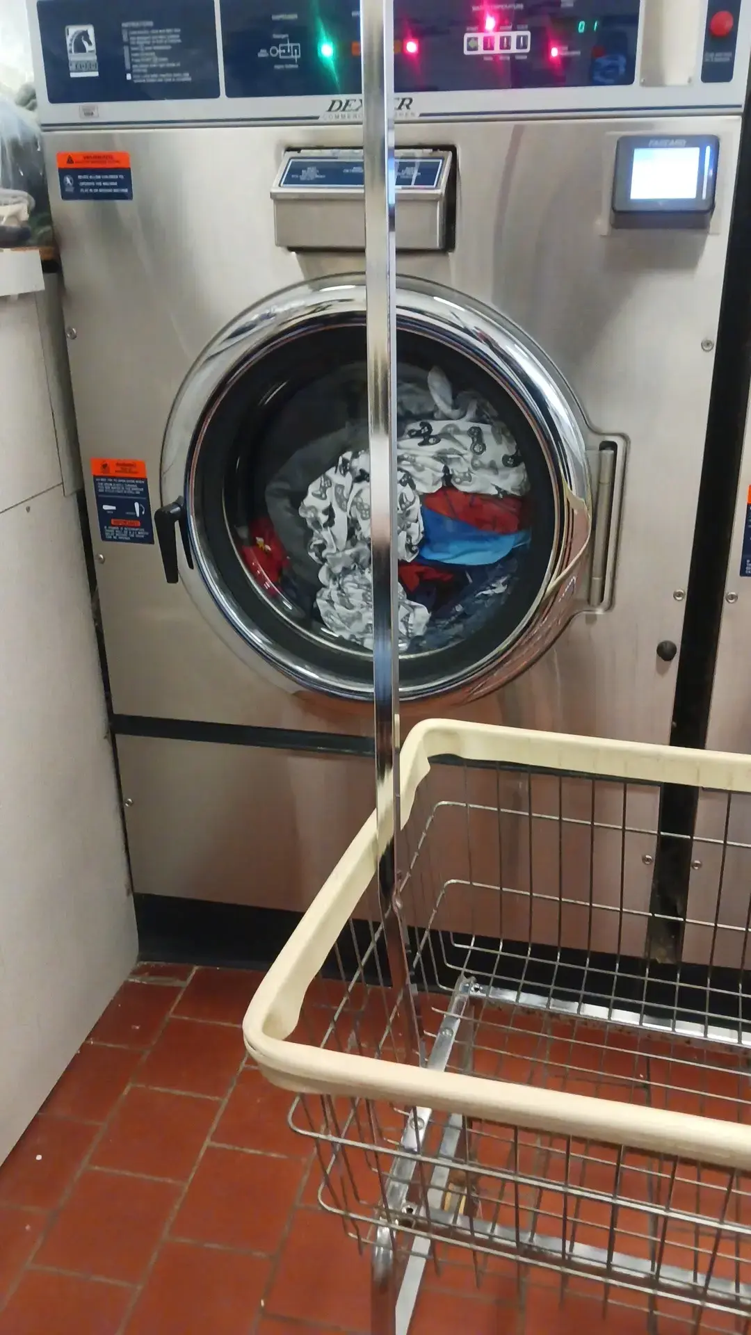 Highlander Laundromat thumbnail 5