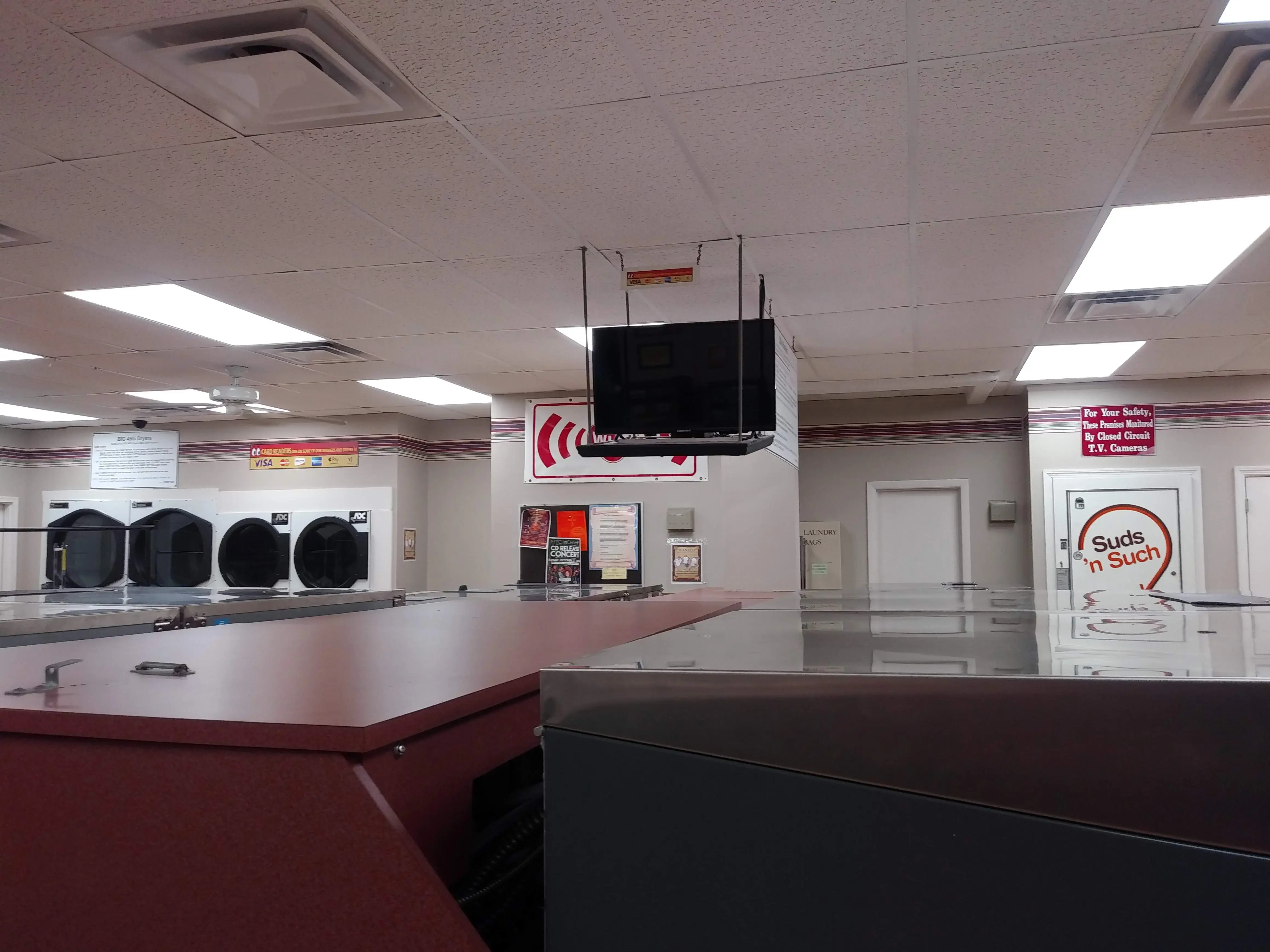 Highway 58 Coin Laundry - Image 11