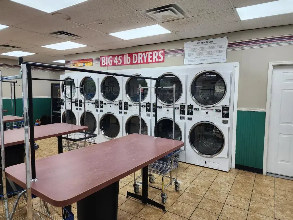 Highway 58 Coin Laundry thumbnail 2