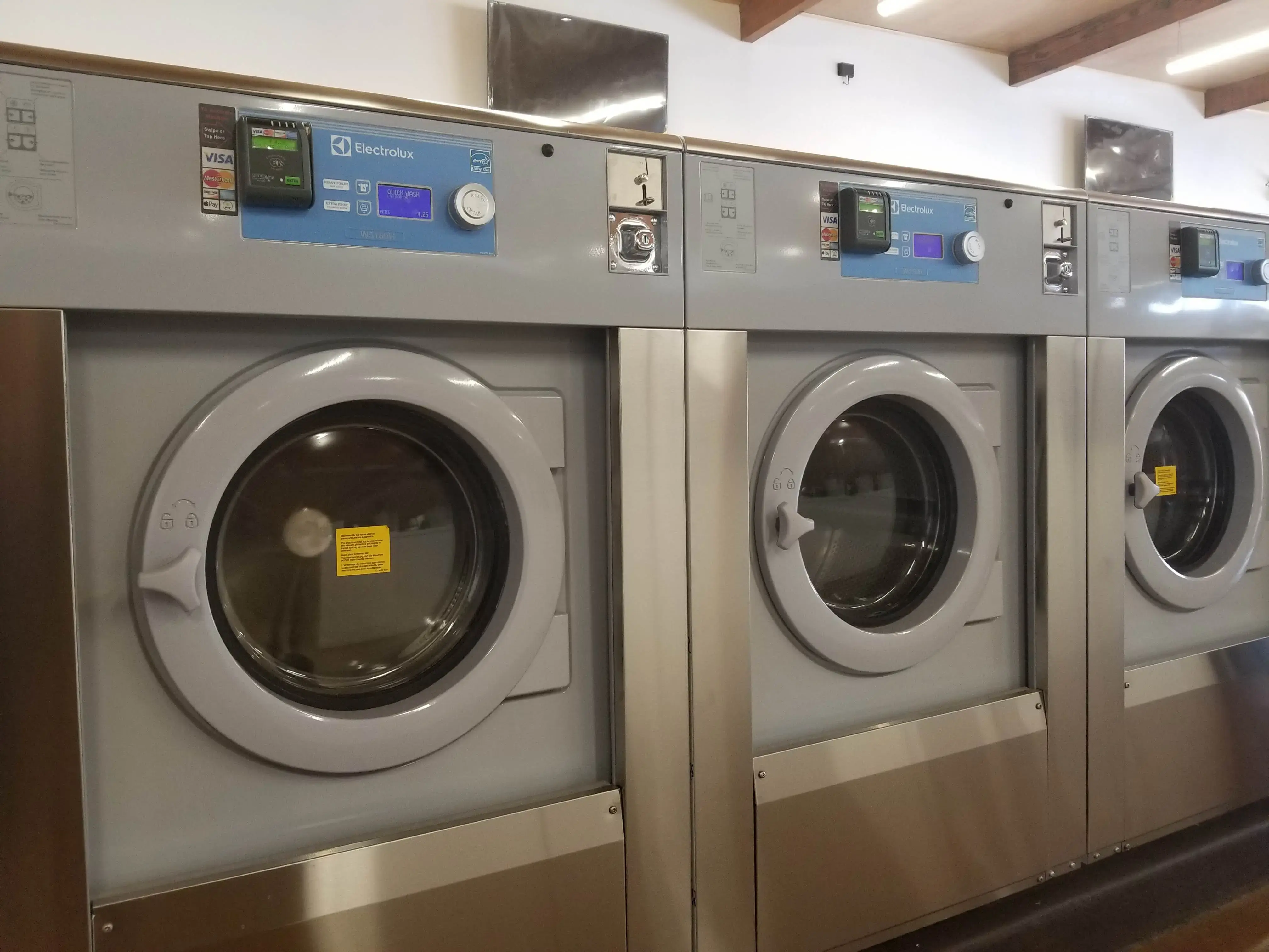 Highway Laundry - Image 20