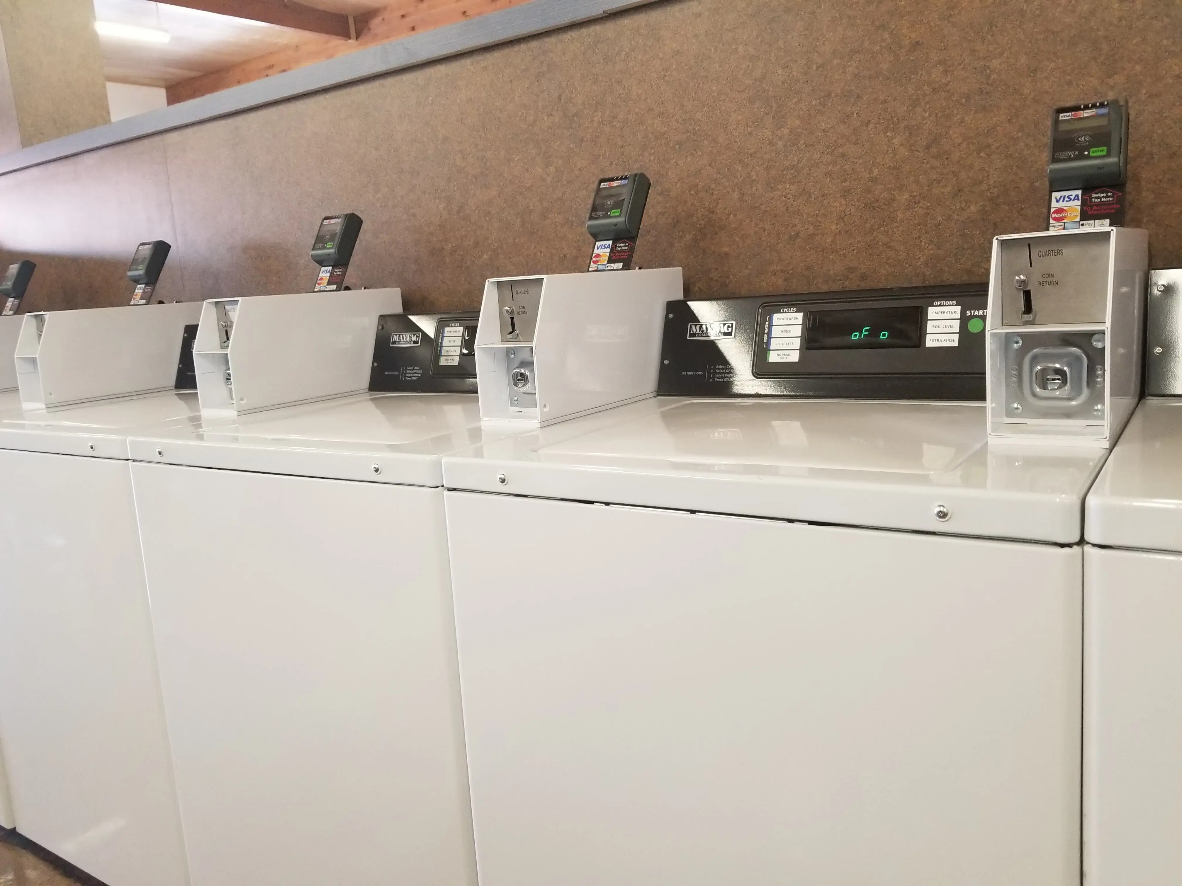 Highway Laundry - Image 11