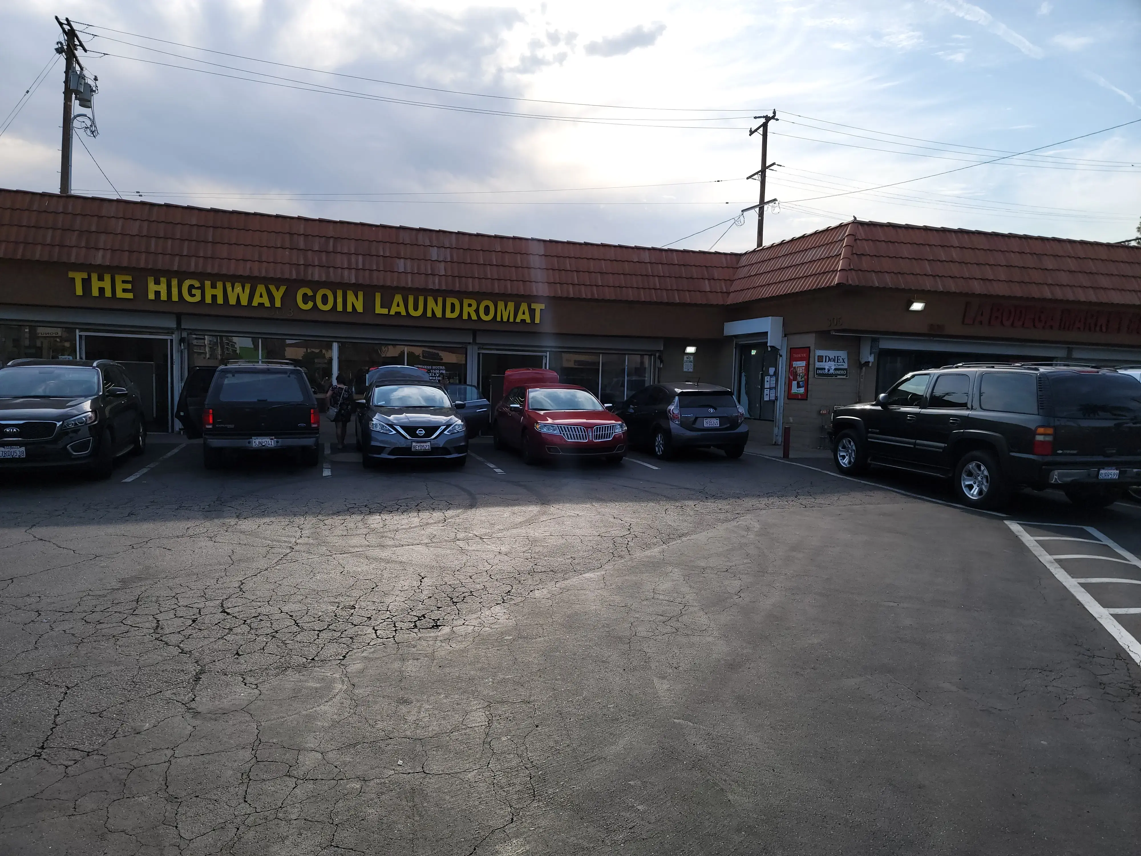 Highway Laundry - Image 15