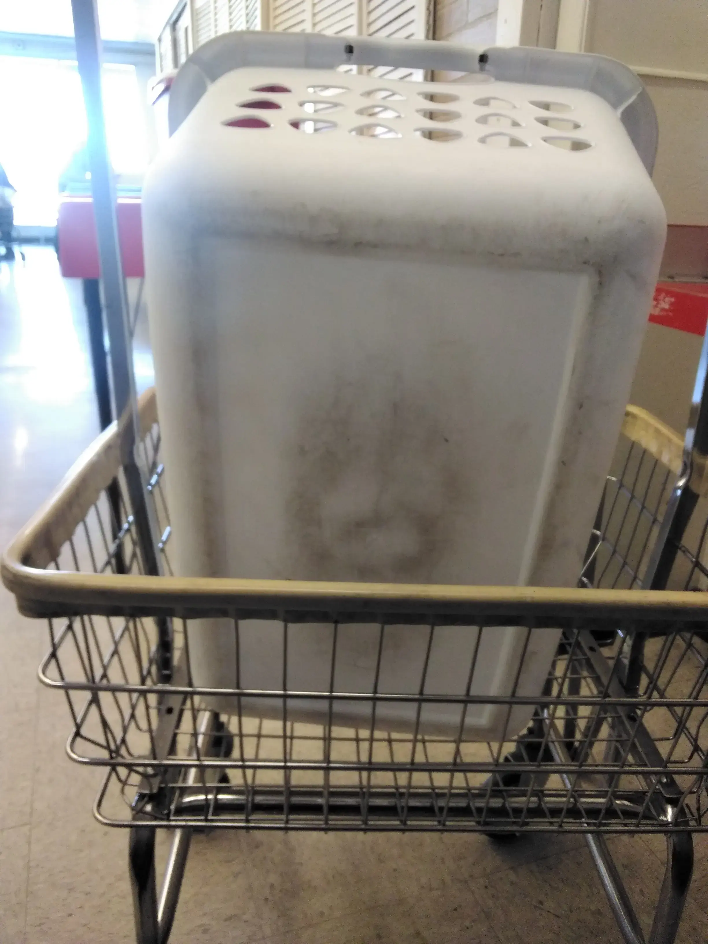 Hilltop Laundromat thumbnail 15