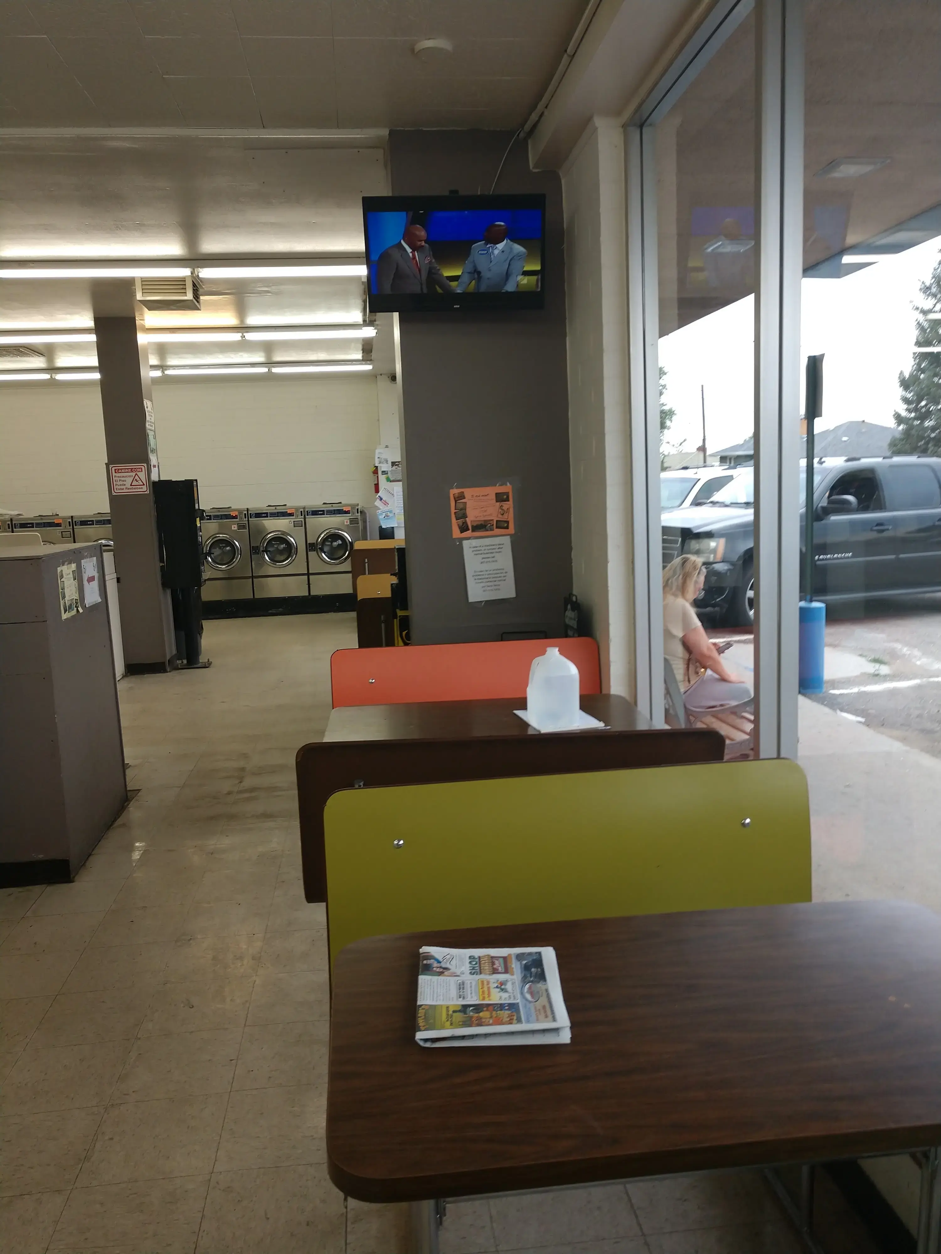 Hilltop Laundromat thumbnail 7