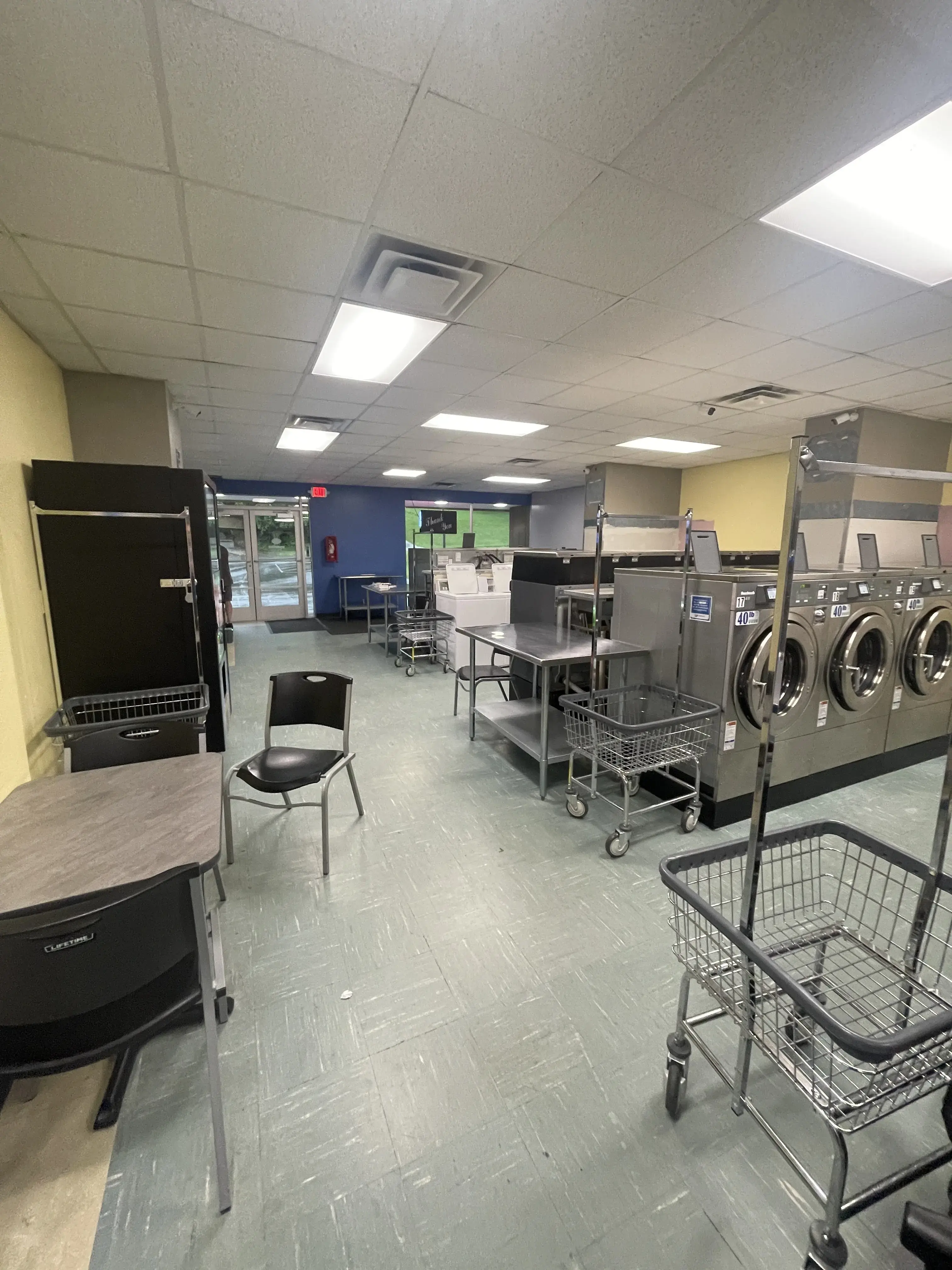 Hilltop Laundromat thumbnail 20