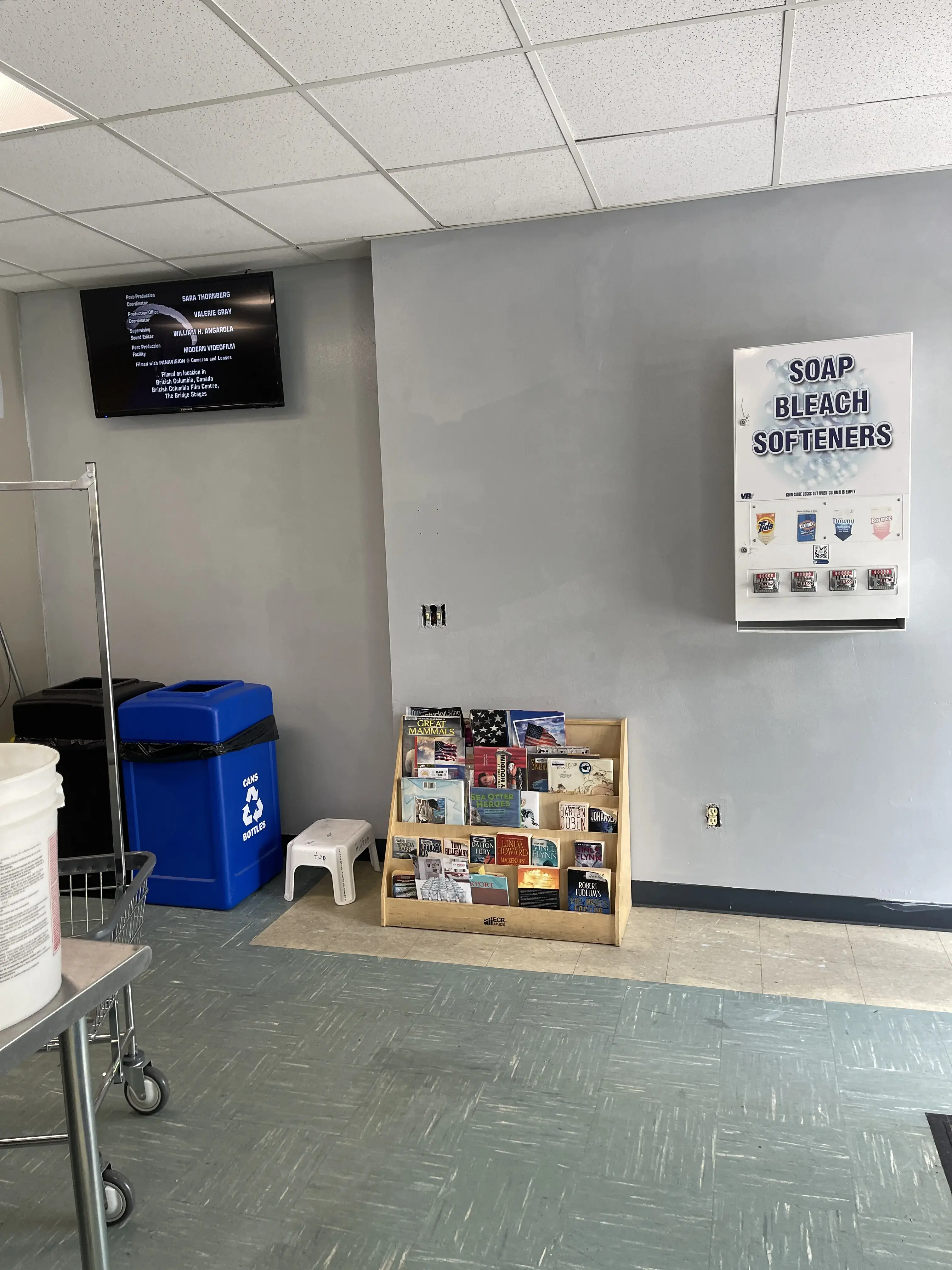 Hilltop Laundromat thumbnail 15