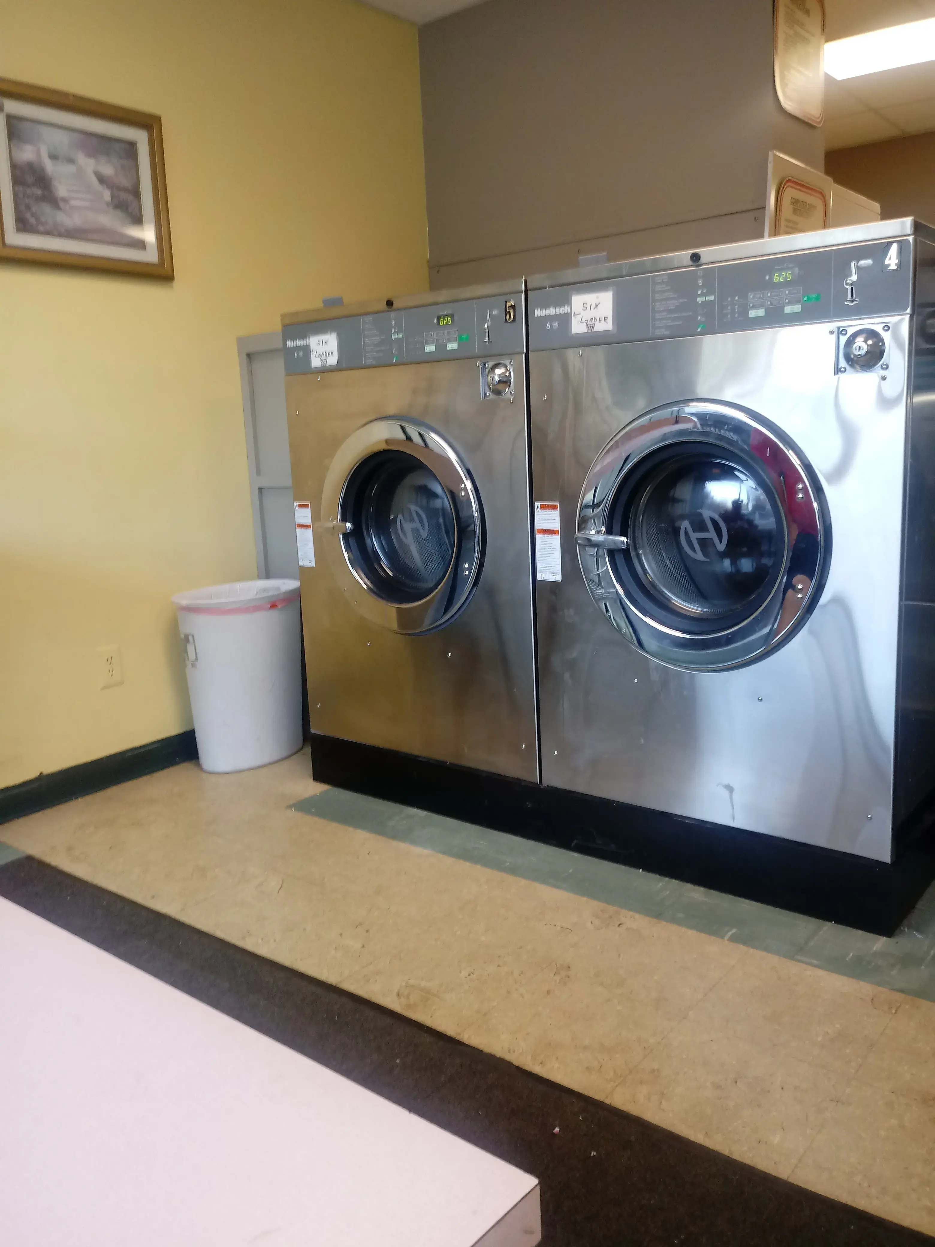 Hilltop Laundromat thumbnail 14