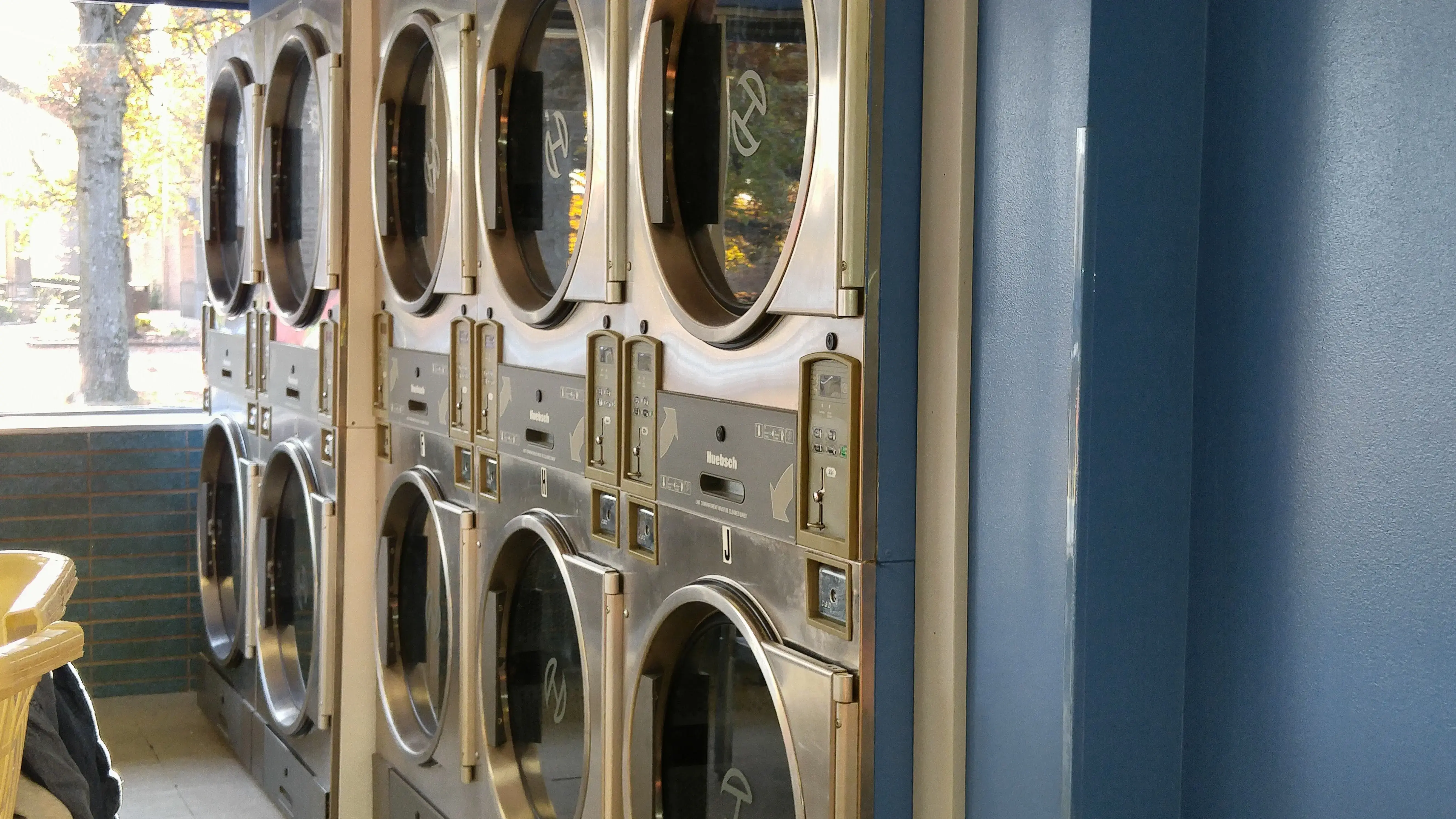 Hilltop Laundromat thumbnail 16