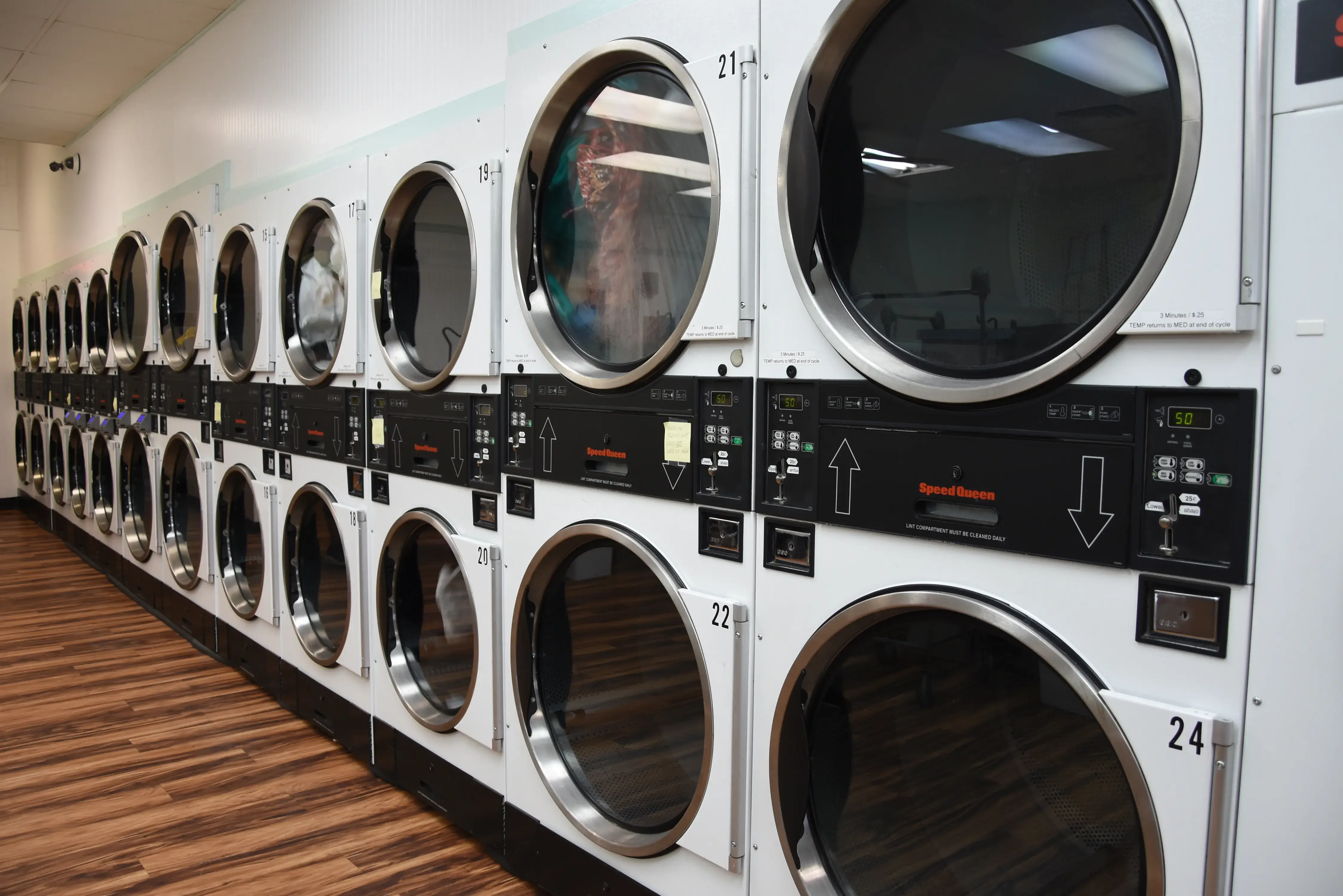 Hixson Coin Laundry thumbnail 20
