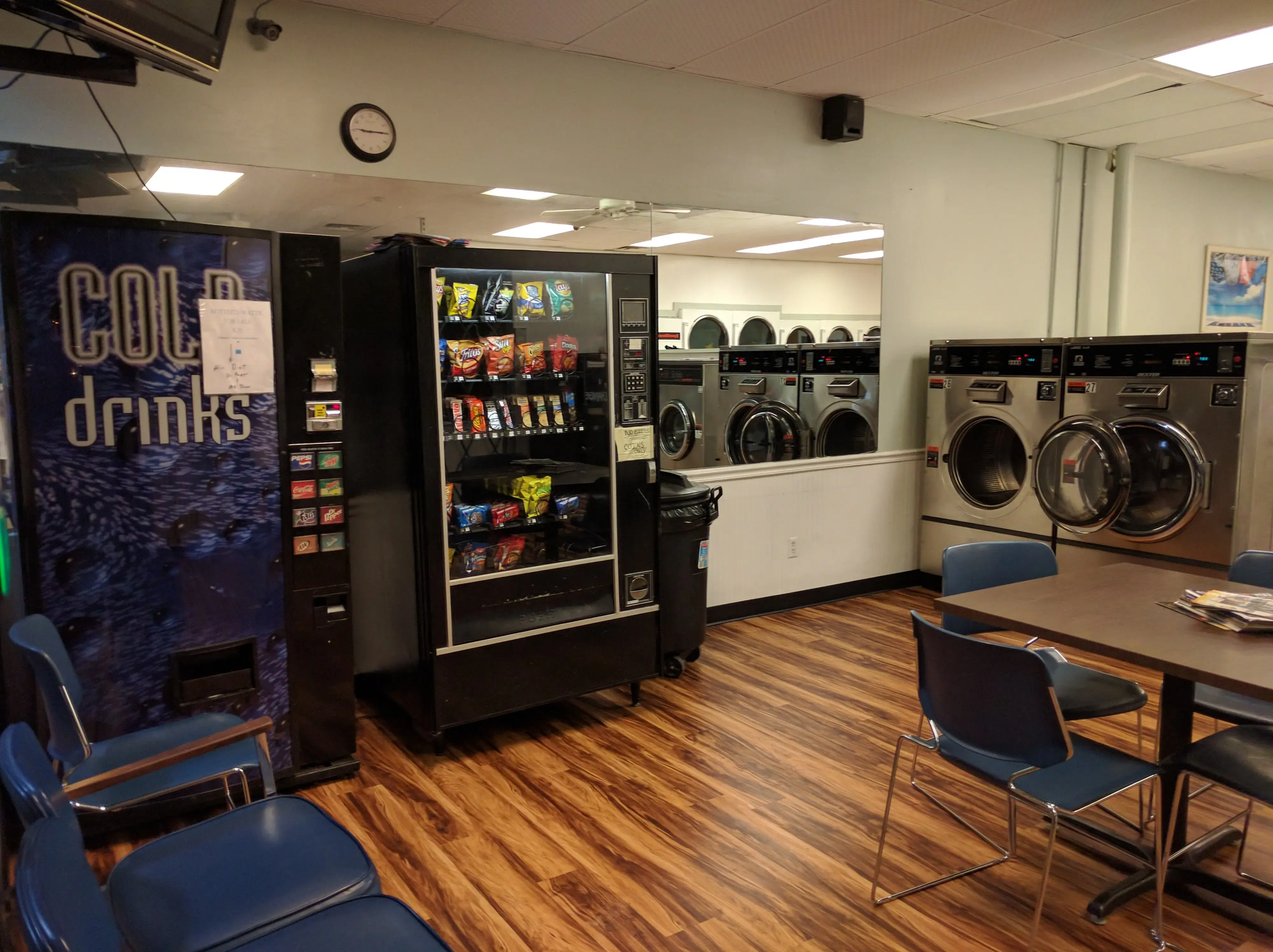 Hixson Coin Laundry thumbnail 18