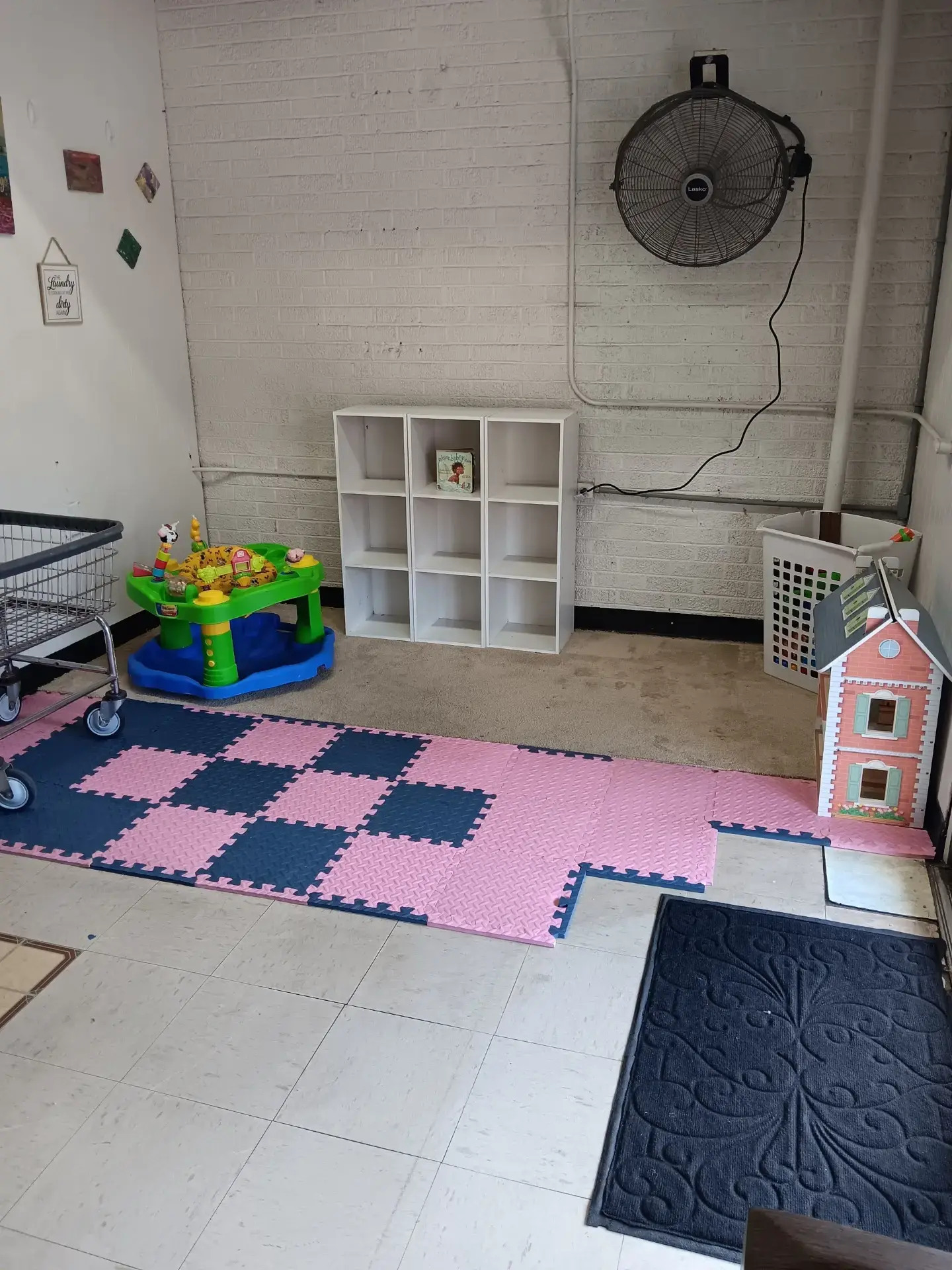 H&J Family Laundry thumbnail 4