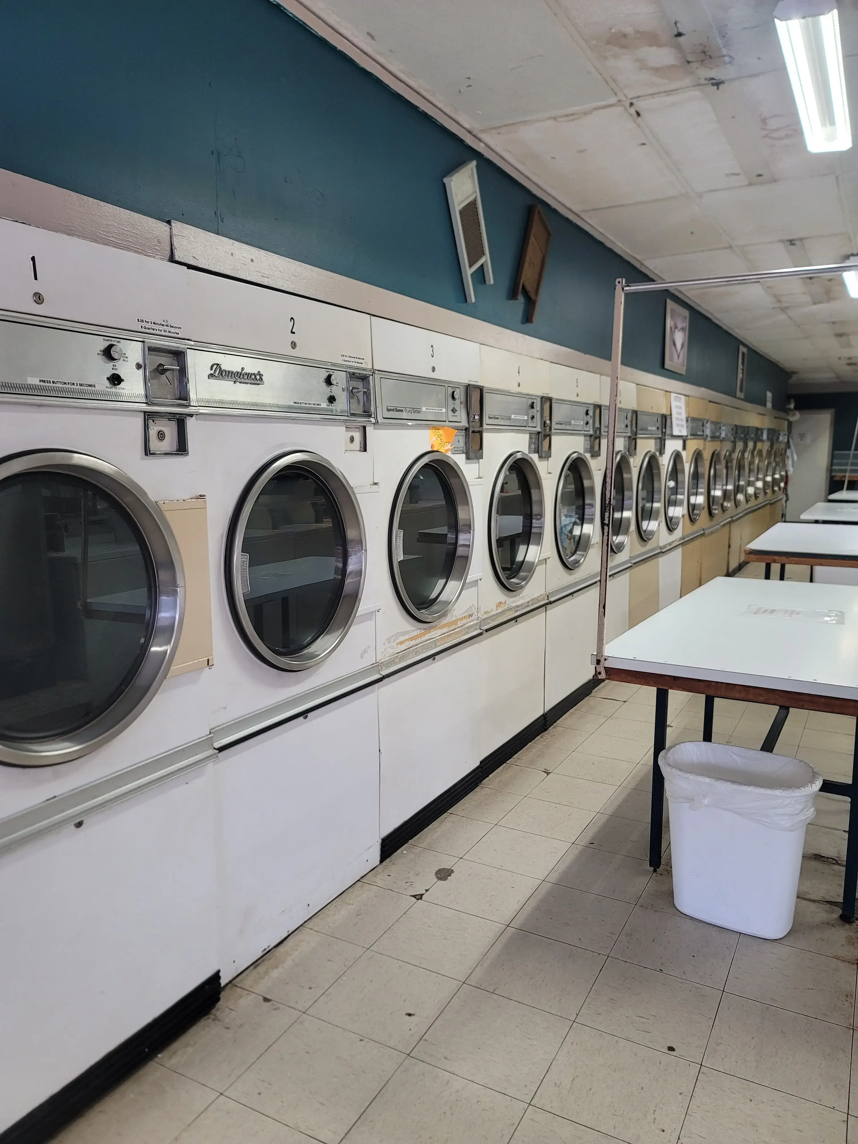 H&J Family Laundry thumbnail 1