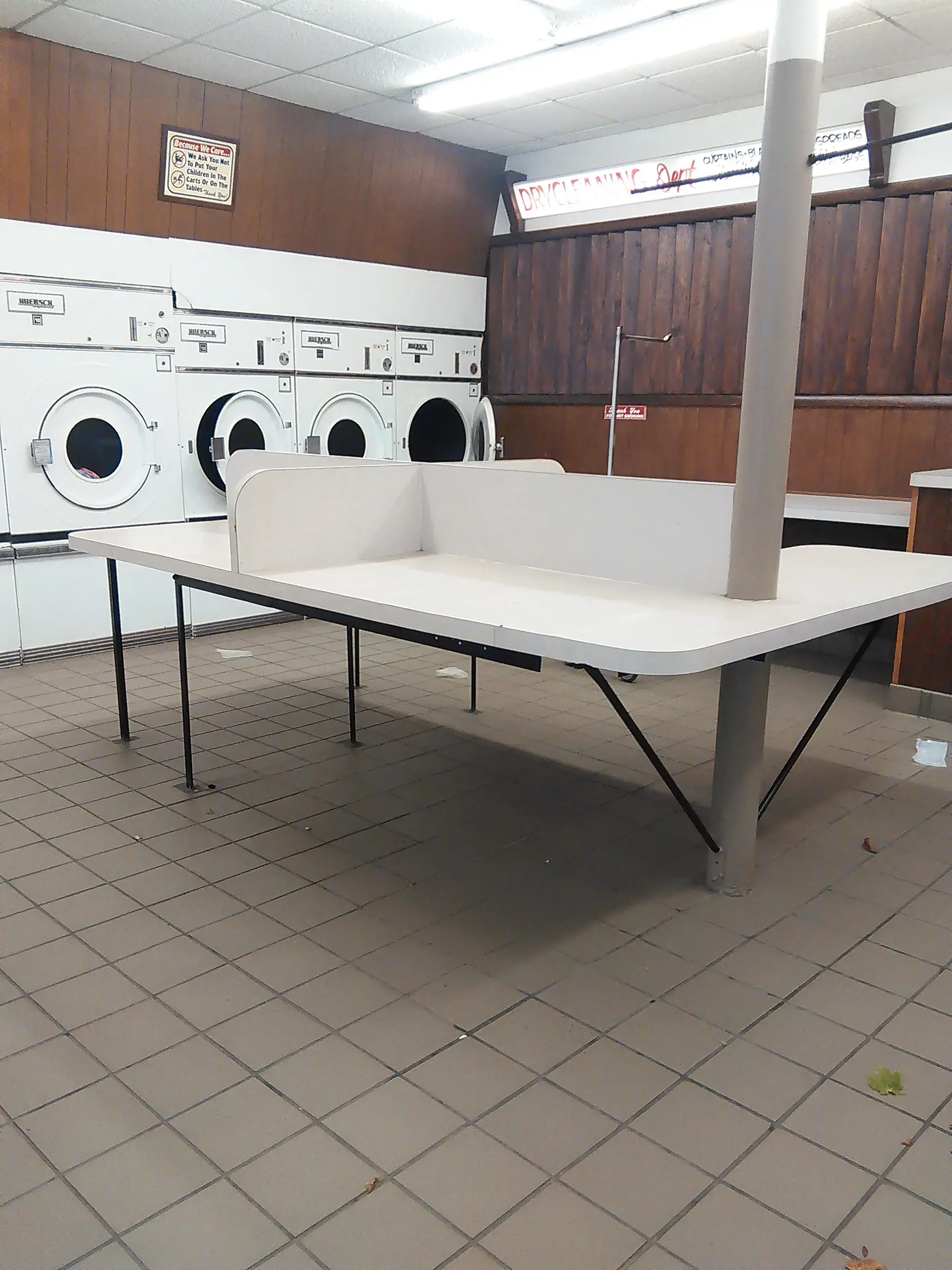Hockert's Cleaners-Launderers thumbnail 2