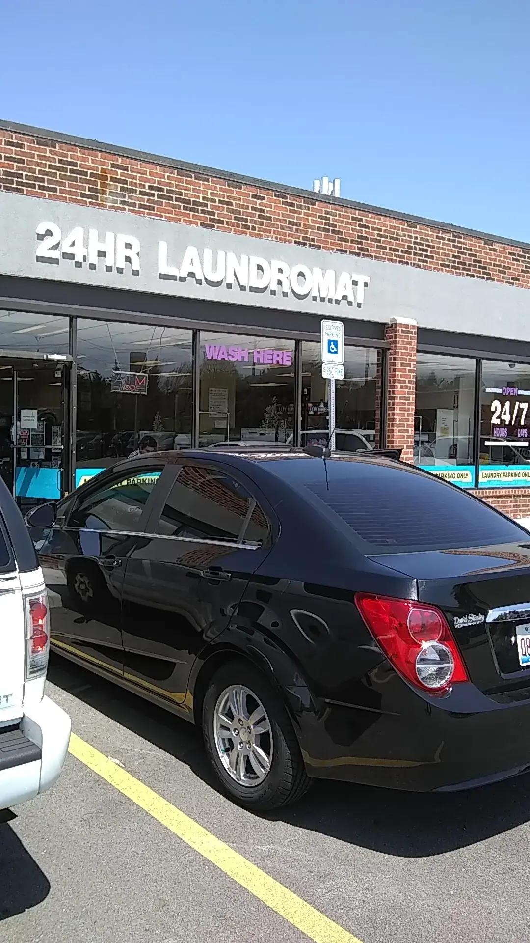 Hoffman Estates Laundromat thumbnail 6