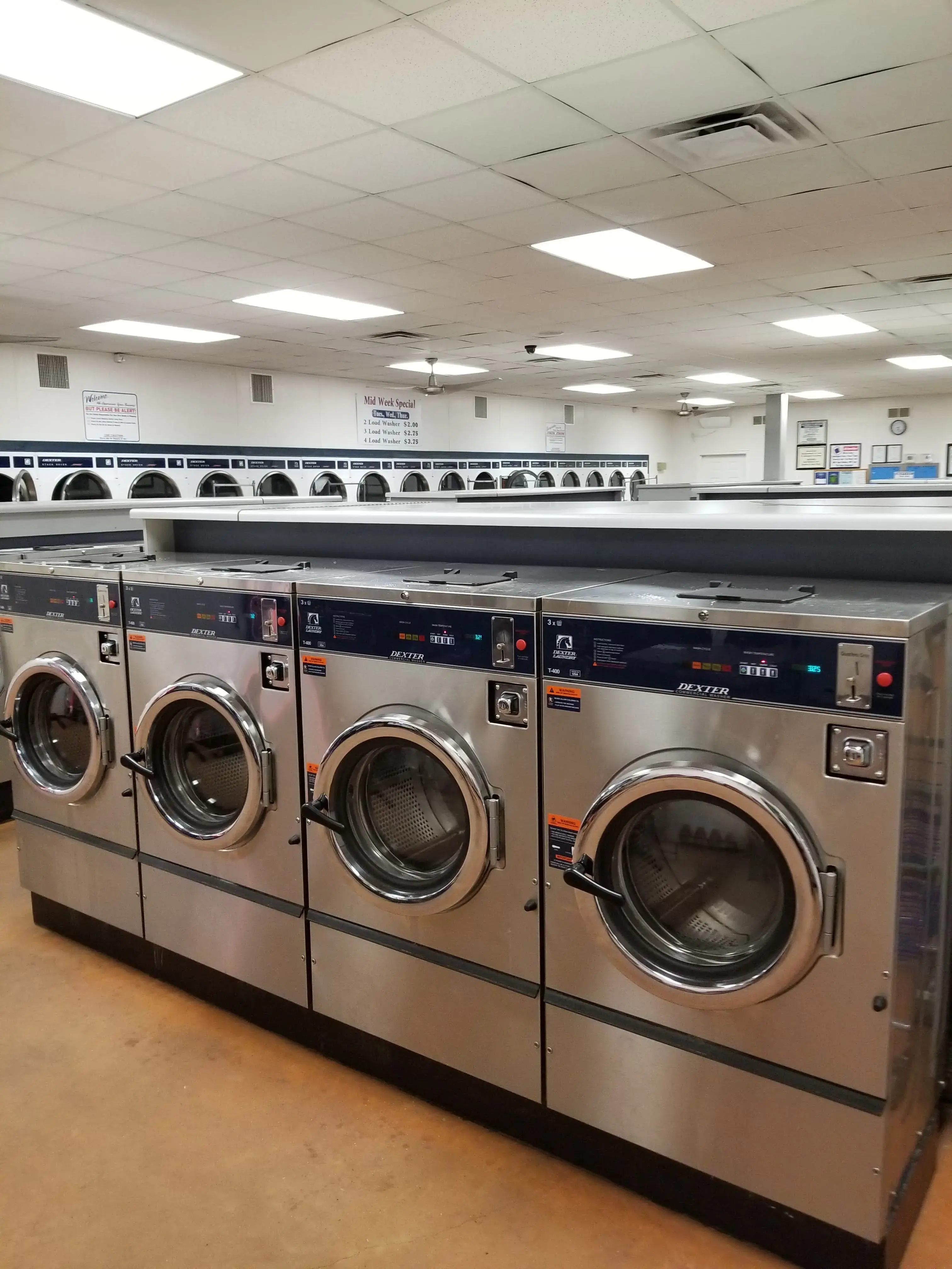 Hog Wash Super Laundry Center - Image 4